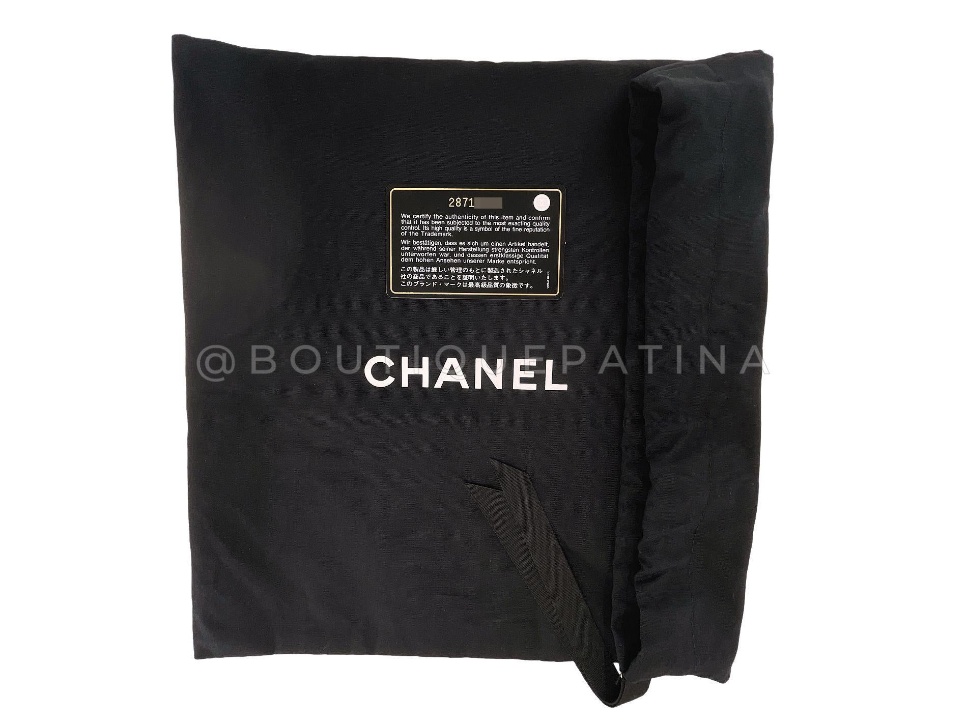 Chanel 19A WOC Brieftasche an Kette Set Bag 68024 aus Tweed mit Hahnentrittmuster in Beige und Schwarz im Angebot 12