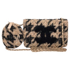 Chanel 19A Houndstooth Tweed Beige Black WOC Wallet on Chain Set Bag 68024