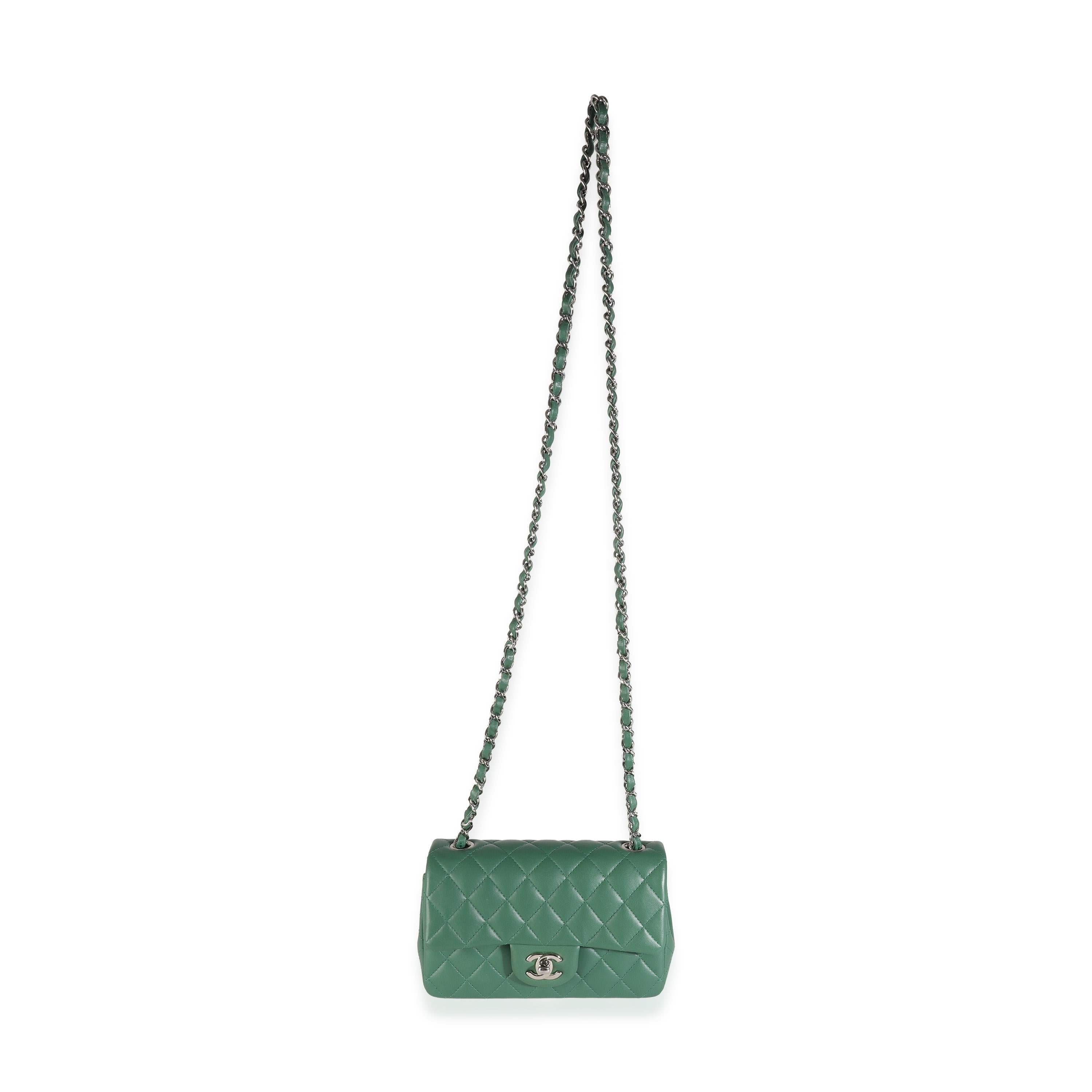 Chanel 19B Dark Green Quilted Lambskin Mini Rectangular Flap Bag For Sale 1