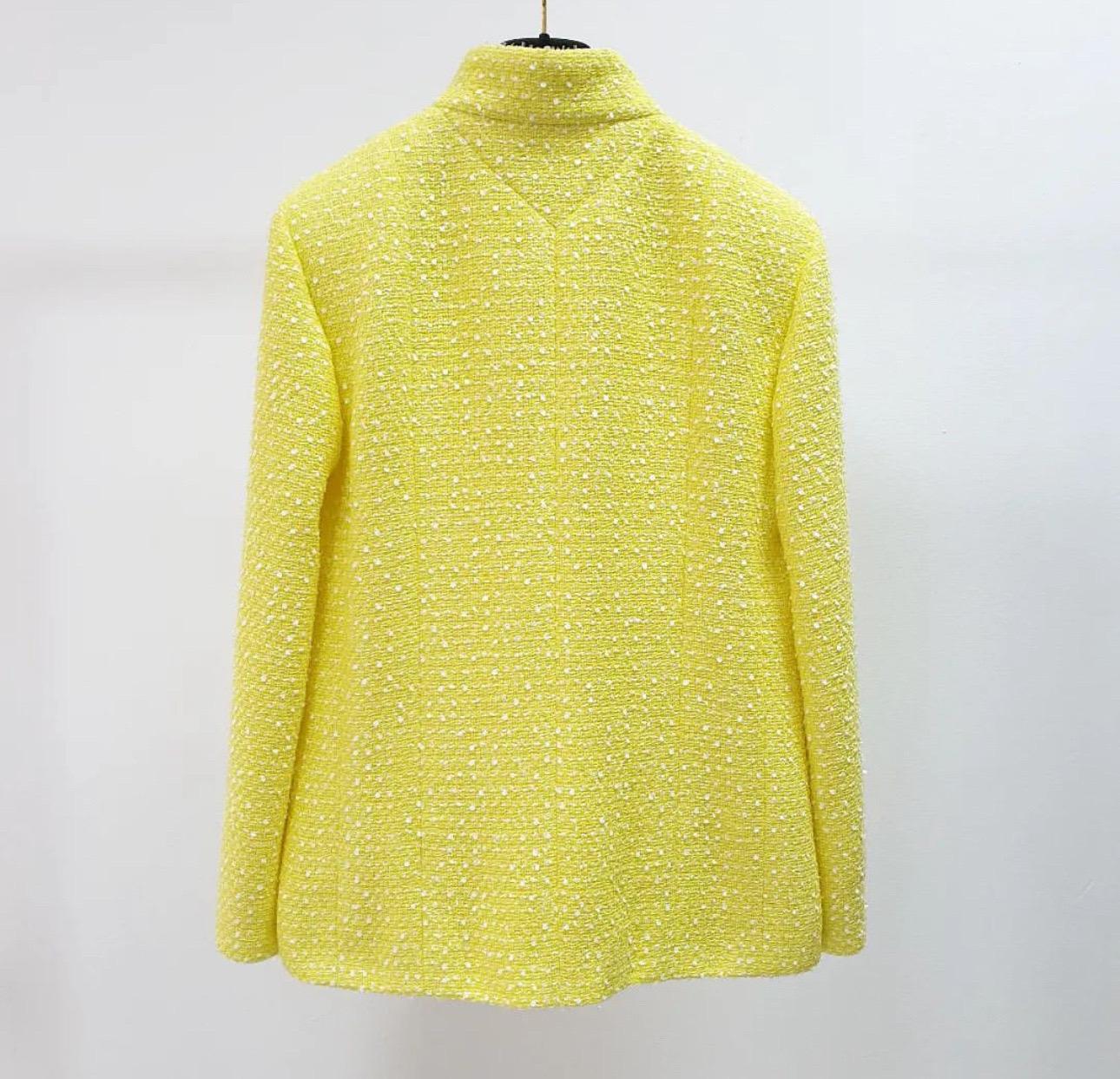 Giallo Giacca Chanel 19S in tweed giallo in vendita