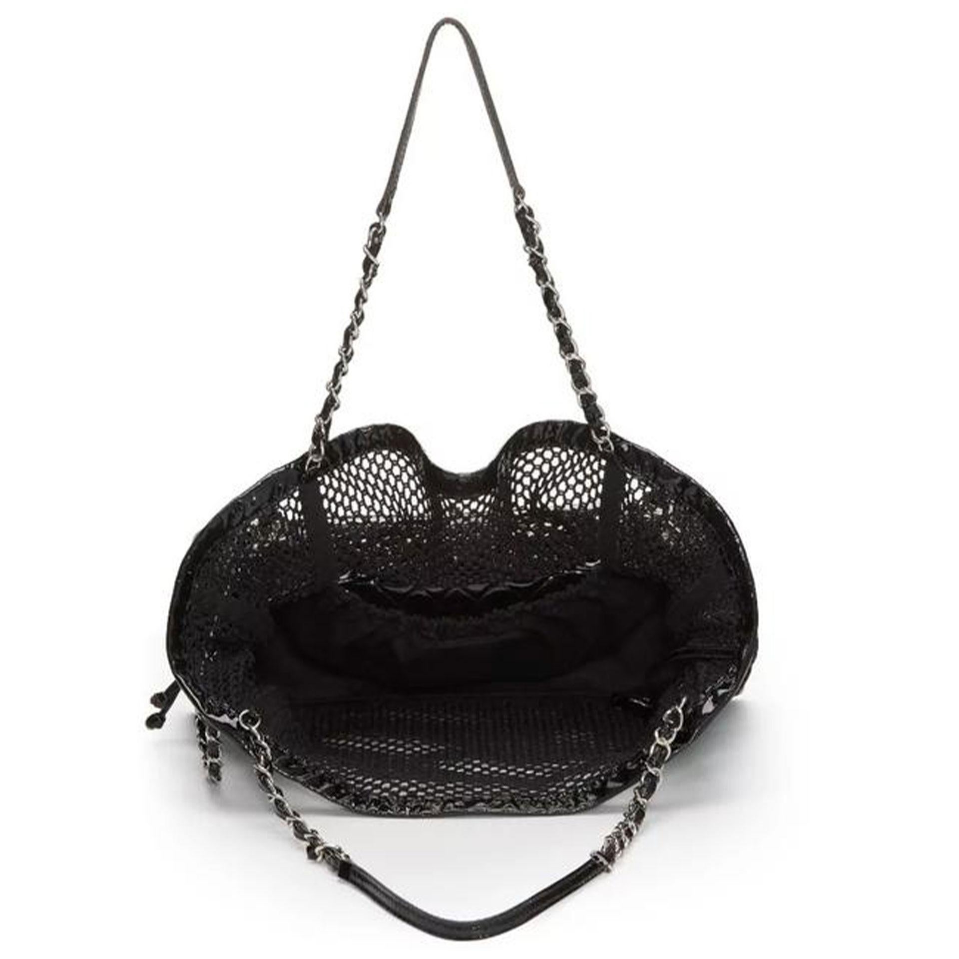 Chanel 2011 Cruise 2 in 1 Cruise Mesh Fishnet Woven Crochet Large Tote For Sale 5