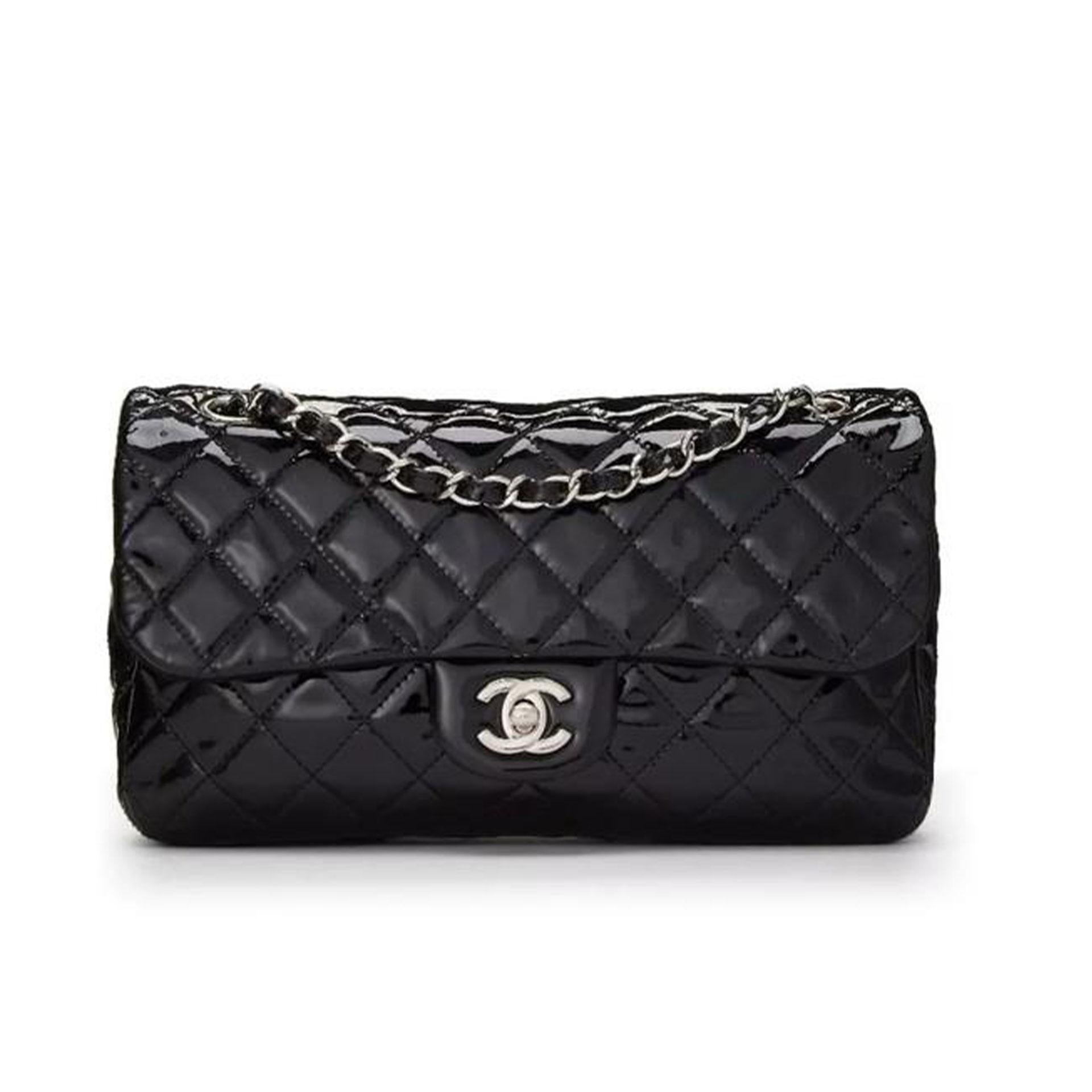 Chanel 2011 Cruise 2 in 1 Cruise Mesh Fishnet Woven Crochet Large Tote For Sale 1