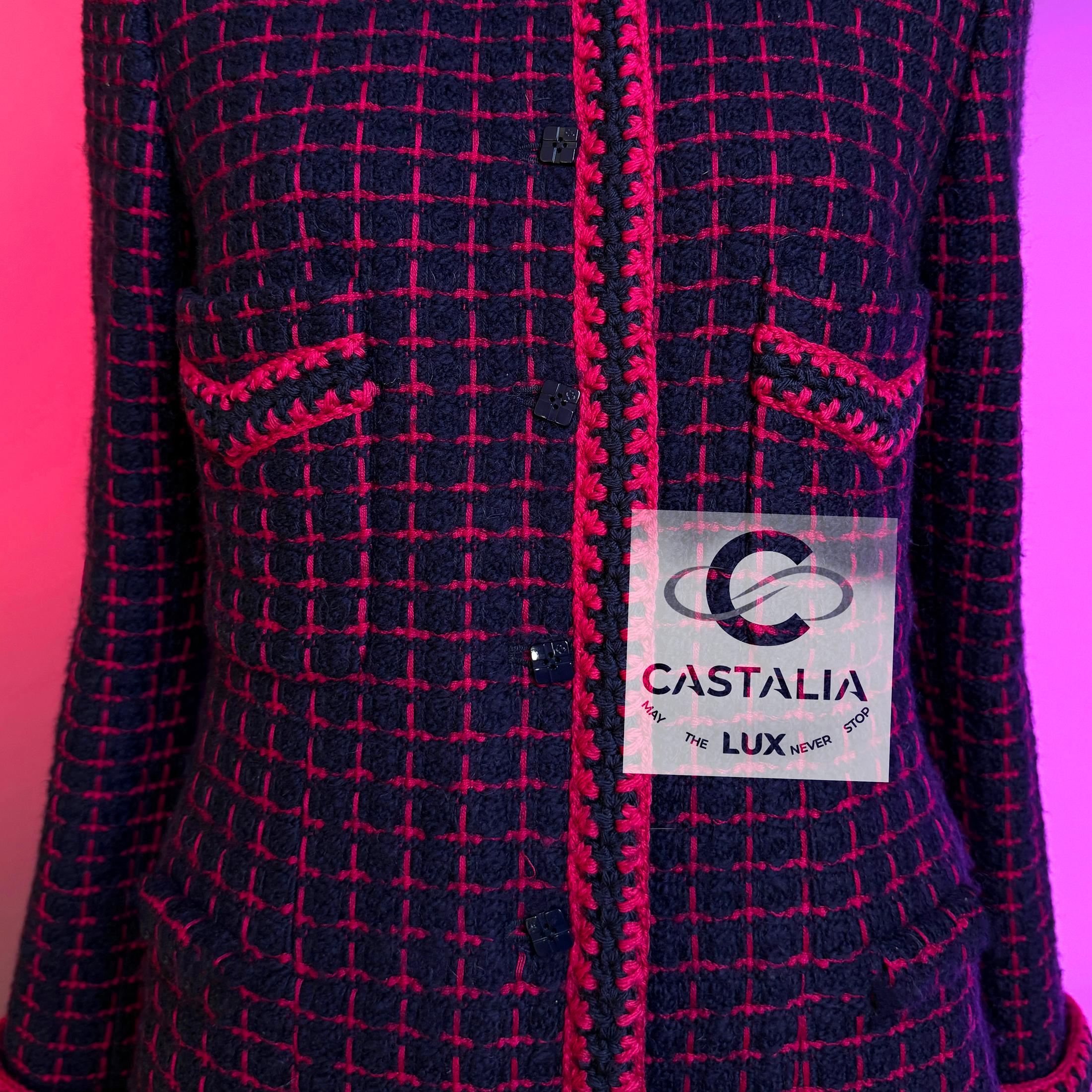 Cappotto Chanel 2000 Couture in tweed con bottoni CC Cube 42 FR in vendita 12