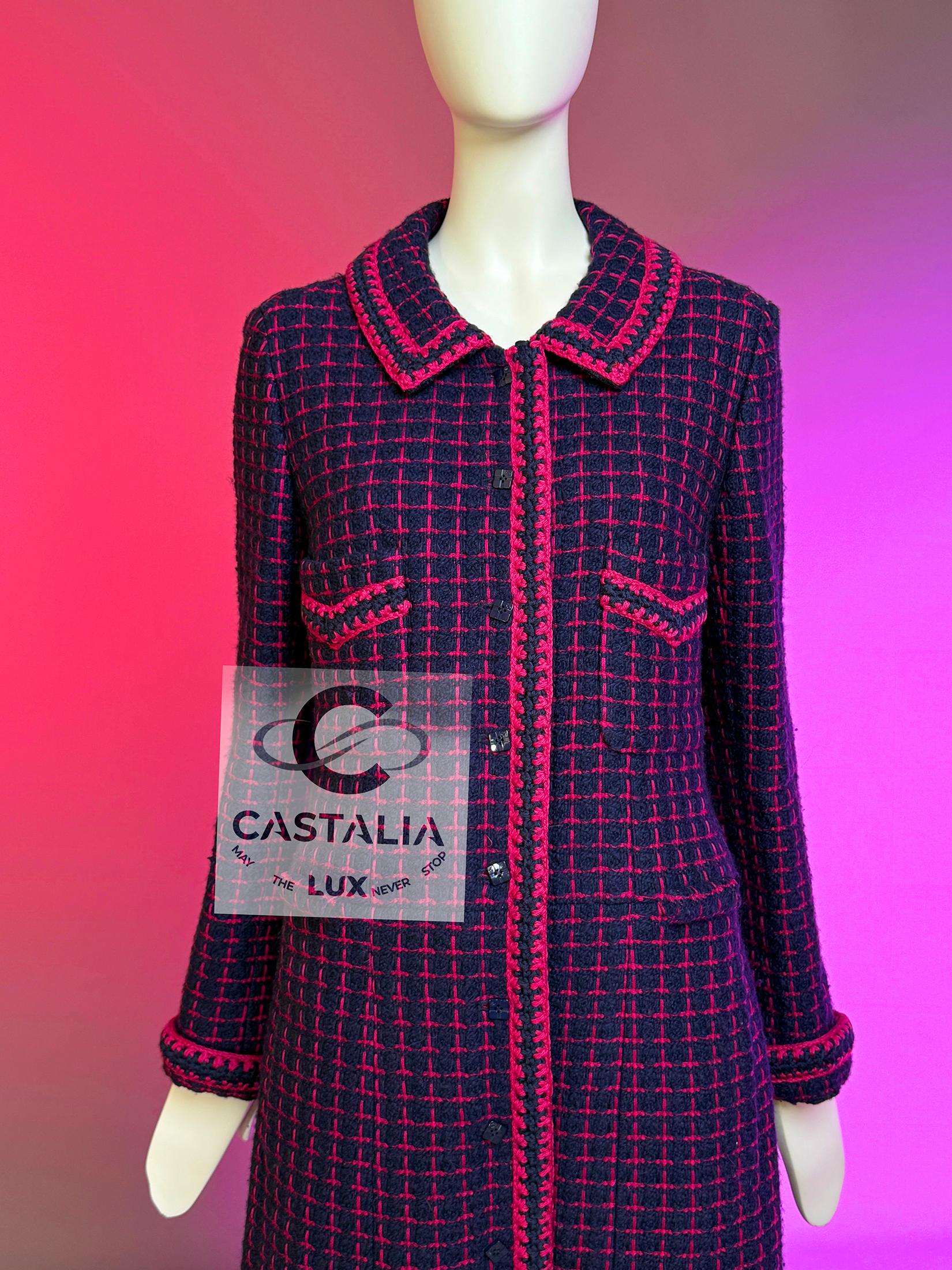 Cappotto Chanel 2000 Couture in tweed con bottoni CC Cube 42 FR In condizioni ottime in vendita a Dubai, AE