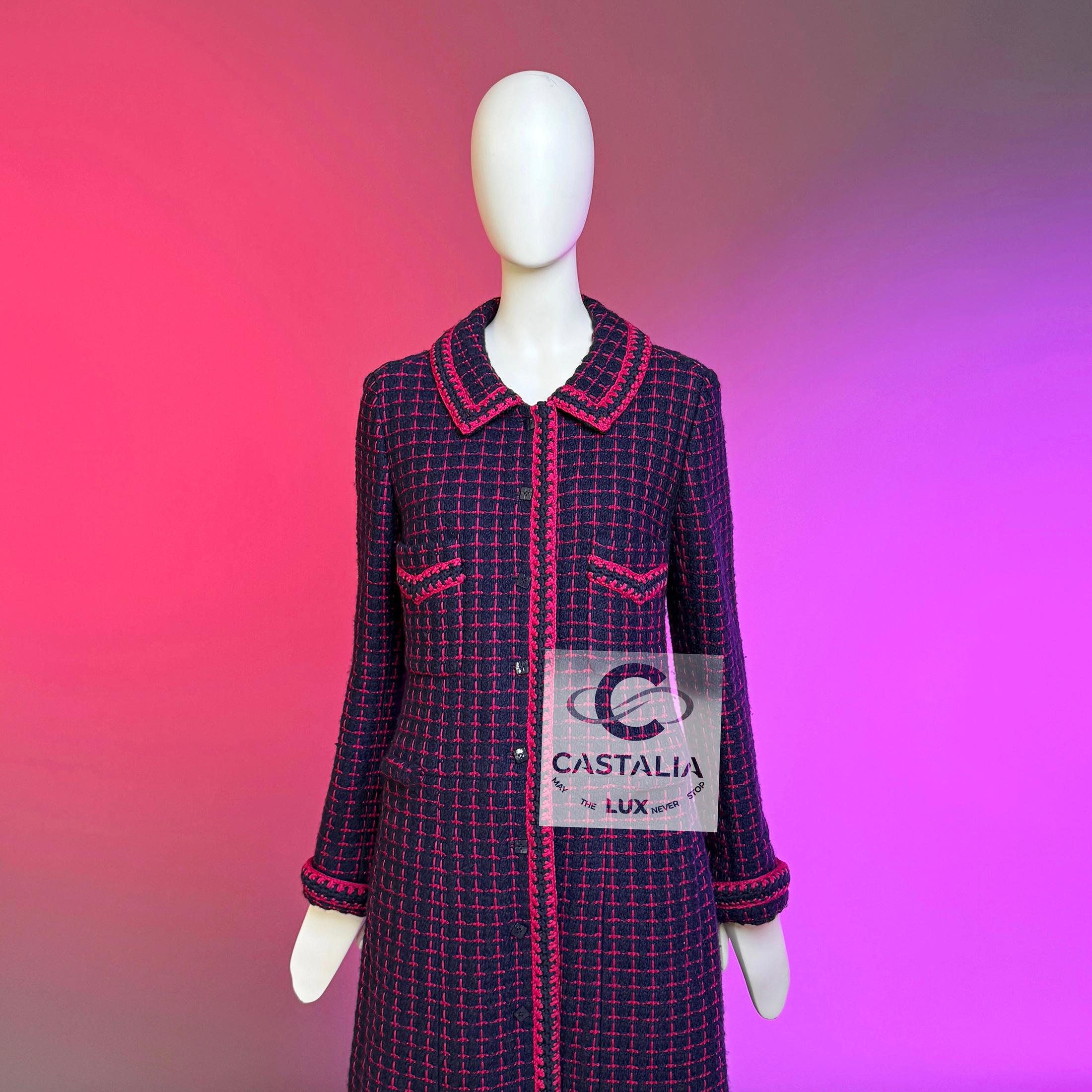 Cappotto Chanel 2000 Couture in tweed con bottoni CC Cube 42 FR in vendita 3