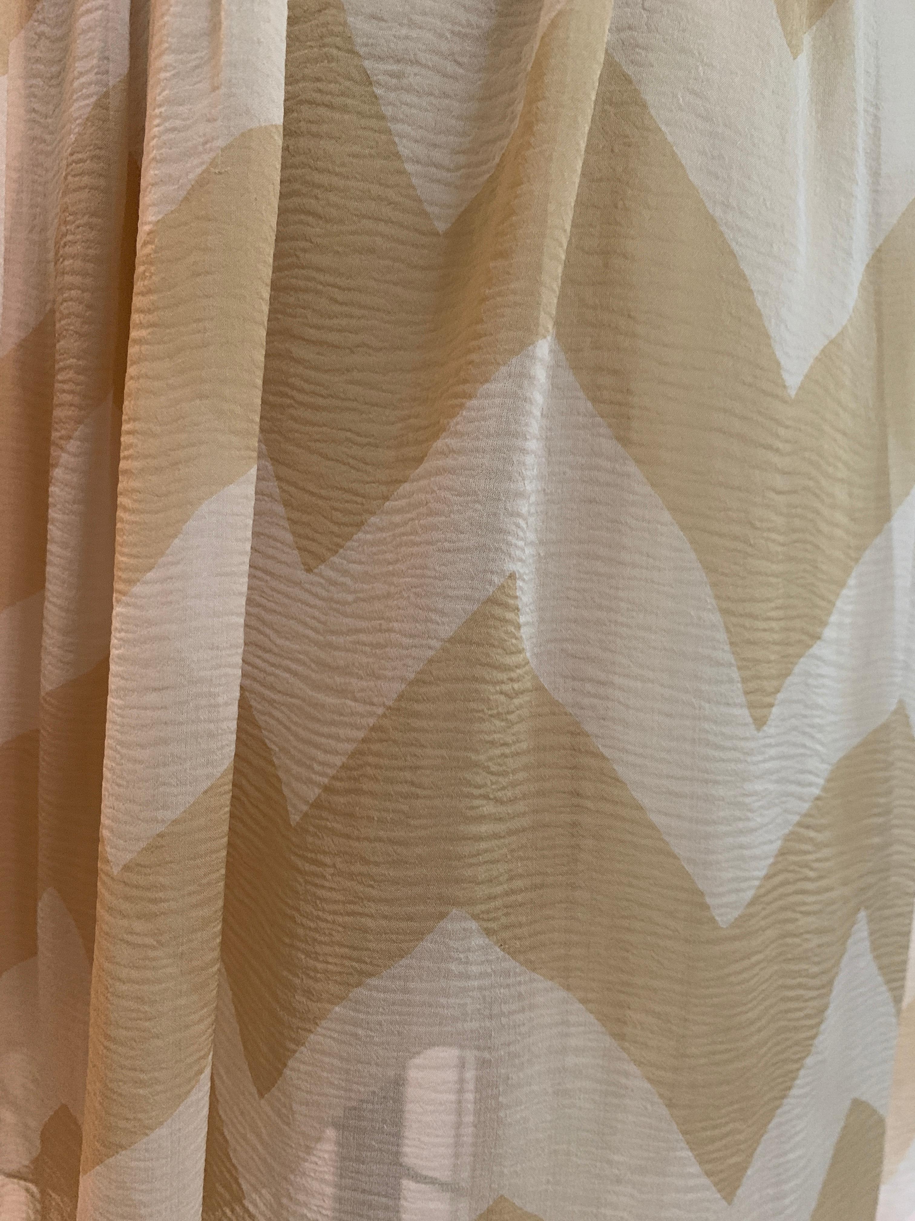 Chanel 2000 Weißer und brauner Seiden Chevron-Rock 1
