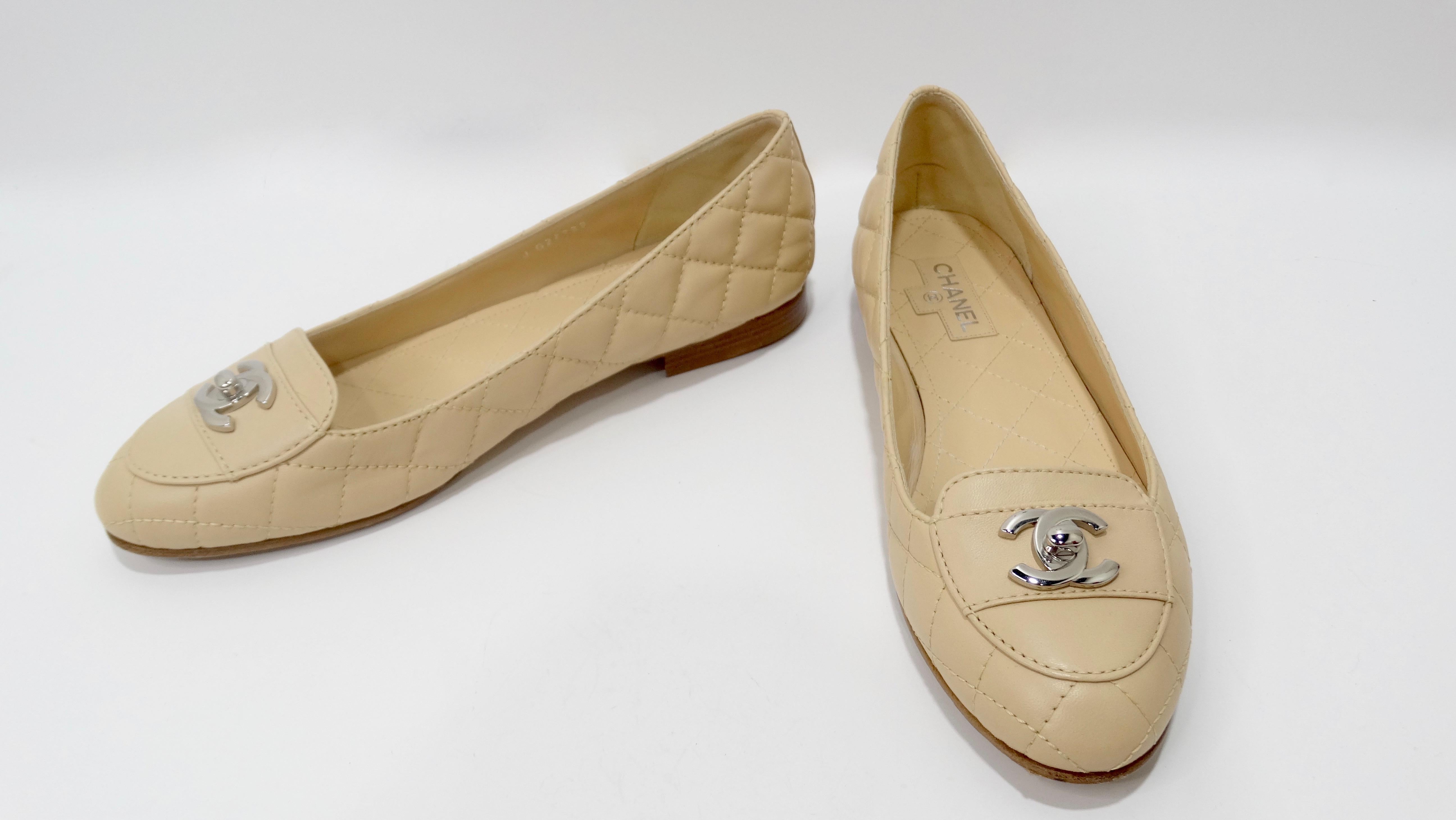 Chanel 2000s Beige Quilted Flats  3