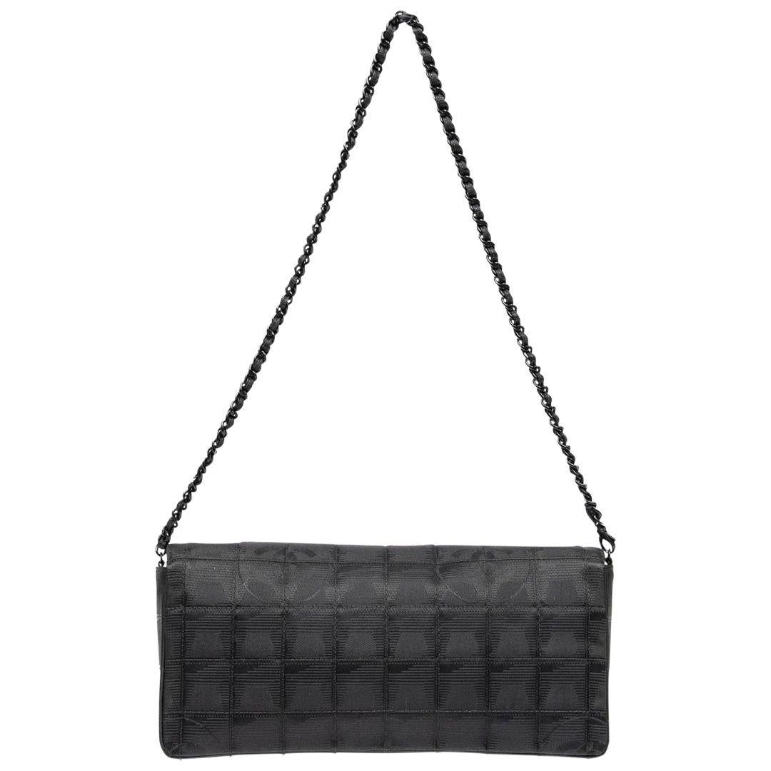 Chanel 2000s Black Travel Ligne East West Flap Bag In Excellent Condition For Sale In Atlanta, GA