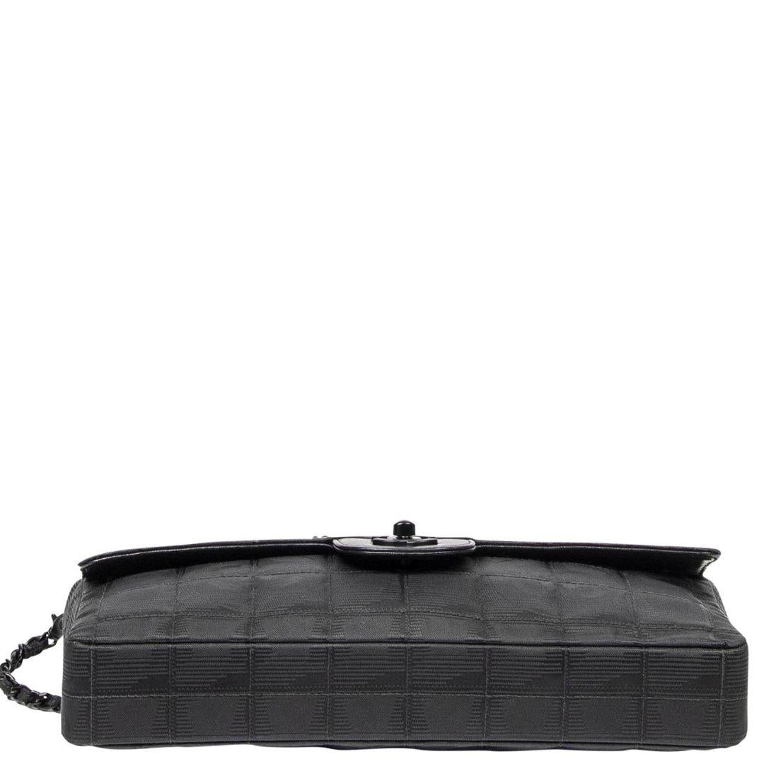 Women's or Men's Chanel 2000s Black Travel Ligne East West Flap Bag For Sale