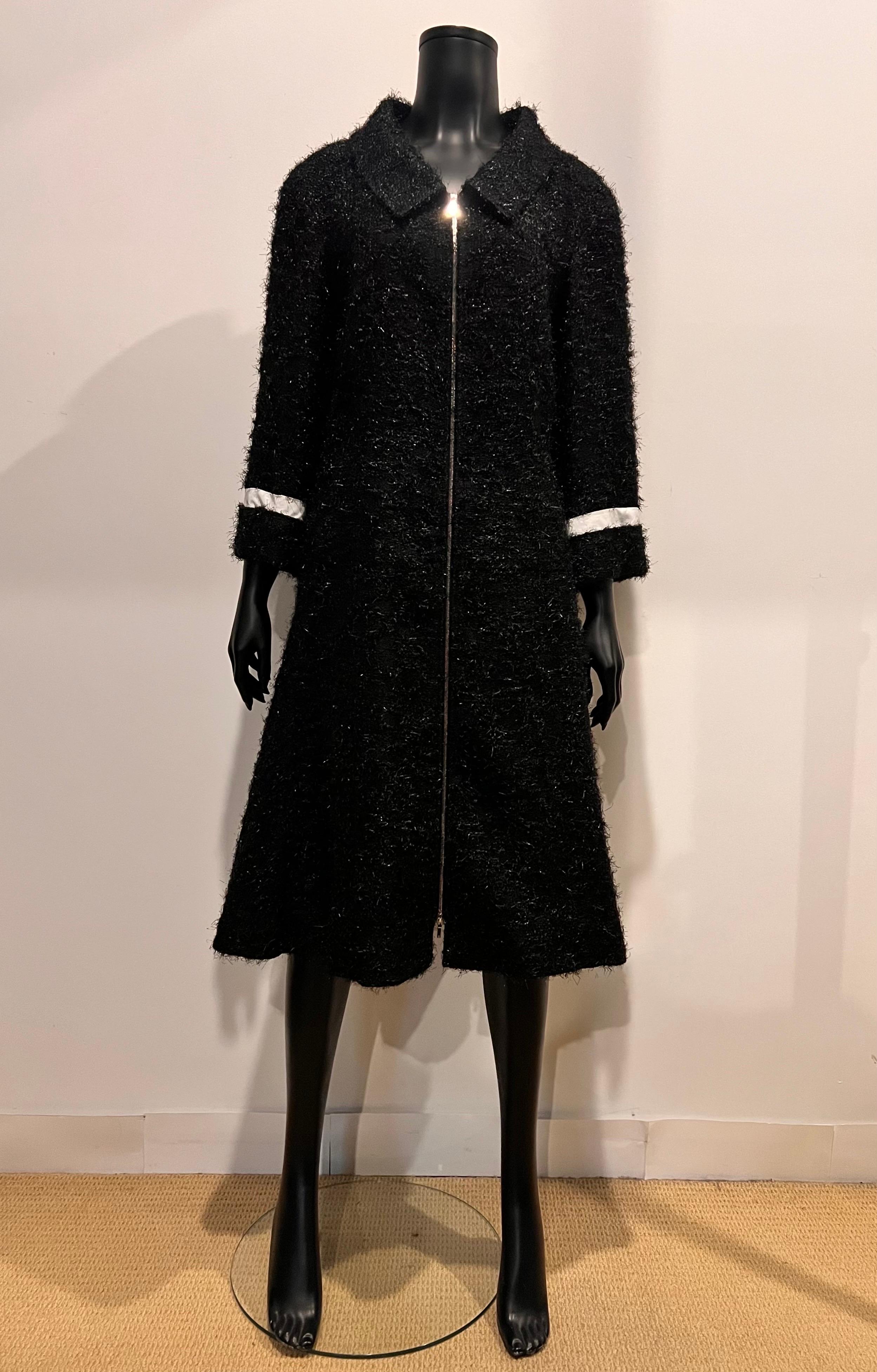 Chanel 2000’s Coat and Skirt set with zip detail For Sale 6