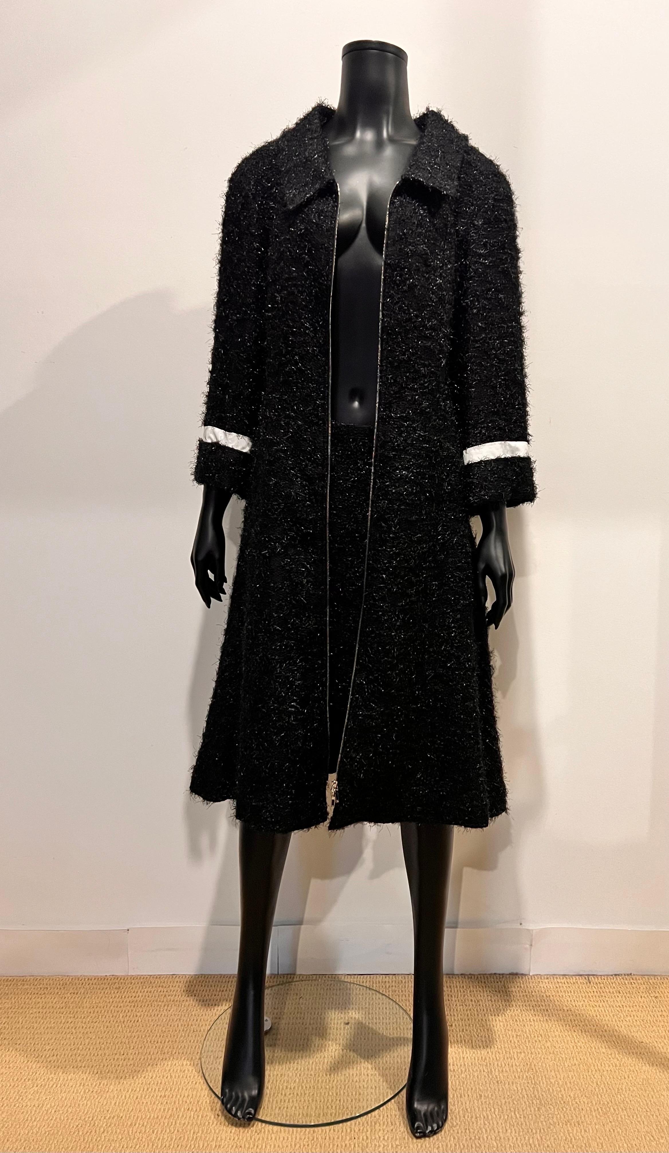 Chanel 2000’s Coat and Skirt set with zip detail For Sale 10