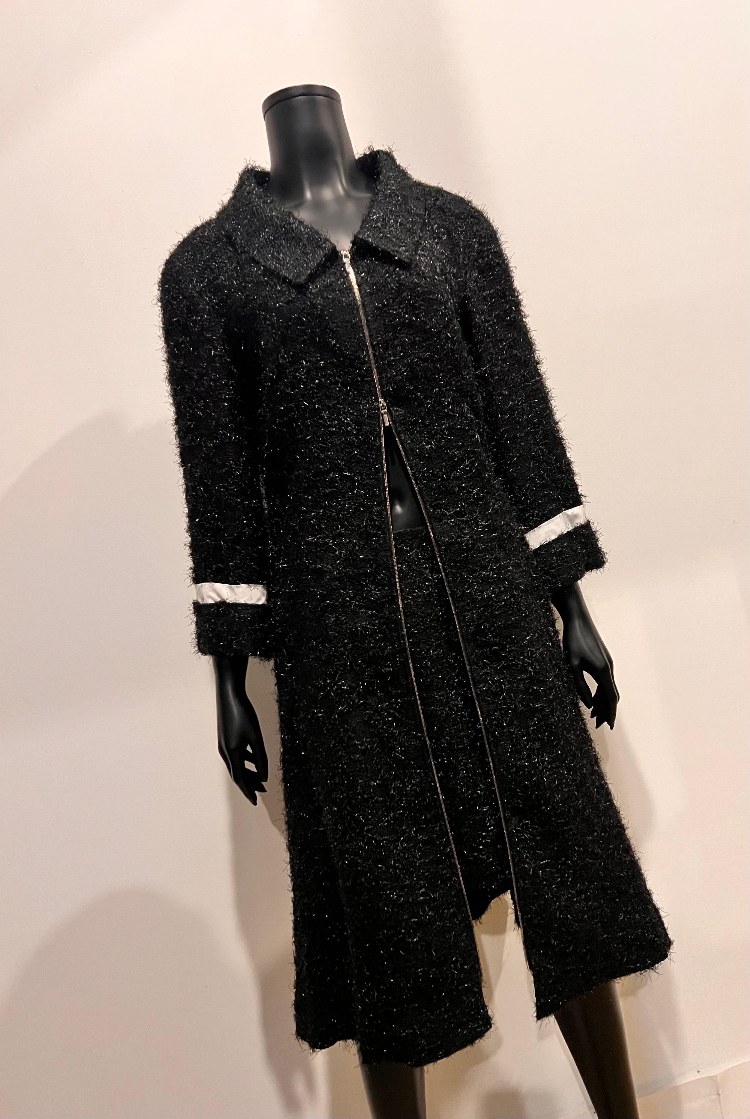 Chanel 2000’s Coat and Skirt set with zip detail In Excellent Condition For Sale In COLLINGWOOD, AU