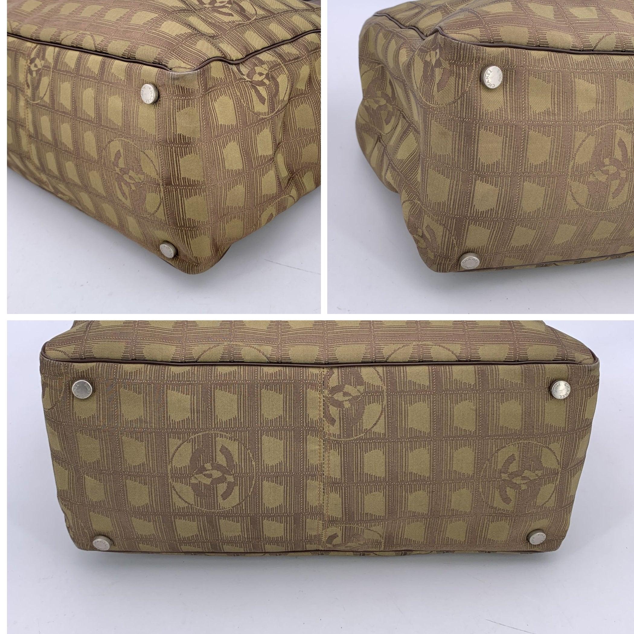Chanel 2000s Military Green Nylon New Travel Line Tote Shoulder Bag In Good Condition For Sale In Rome, Rome