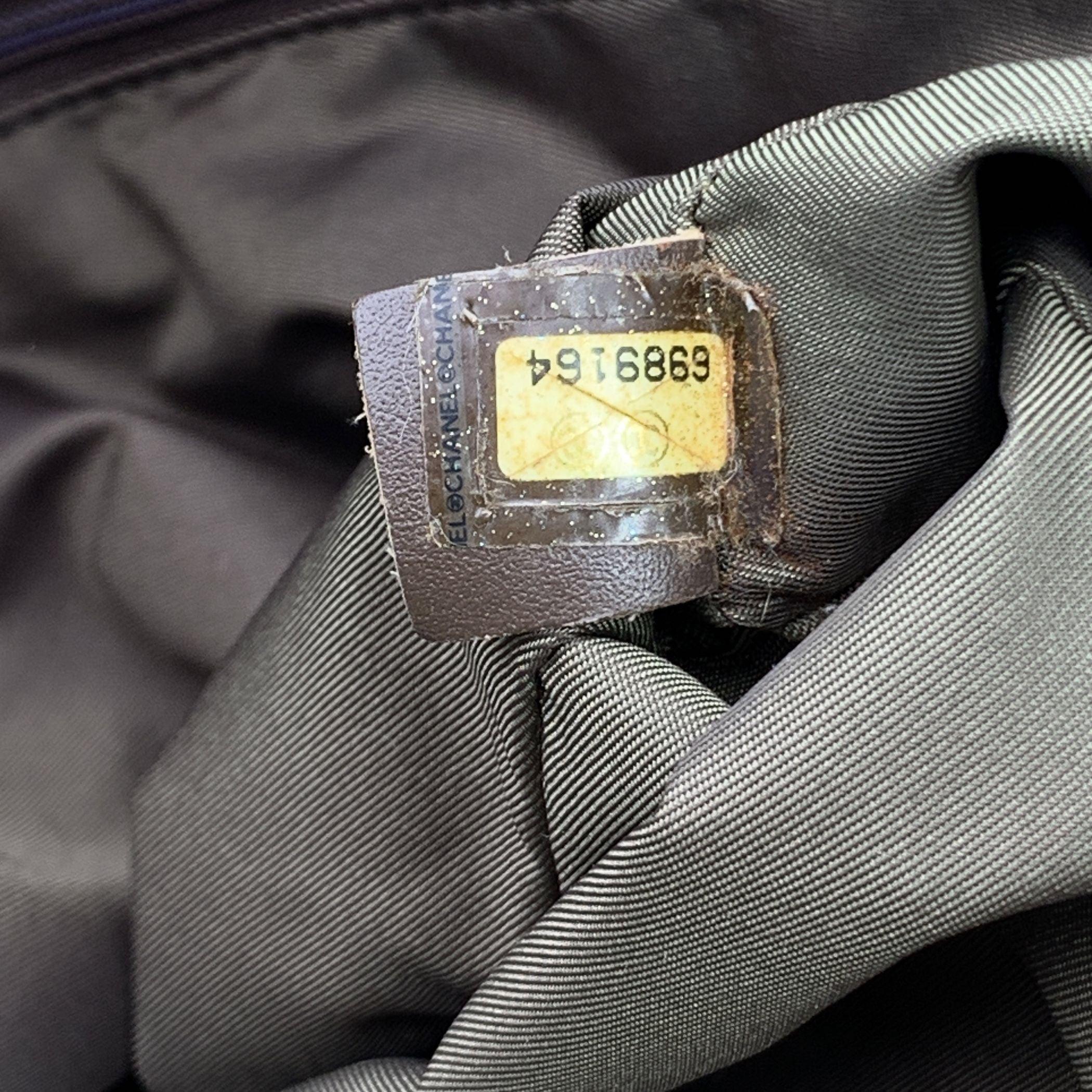 Chanel 2000s Military Green Nylon New Travel Line Tote Shoulder Bag For Sale 2