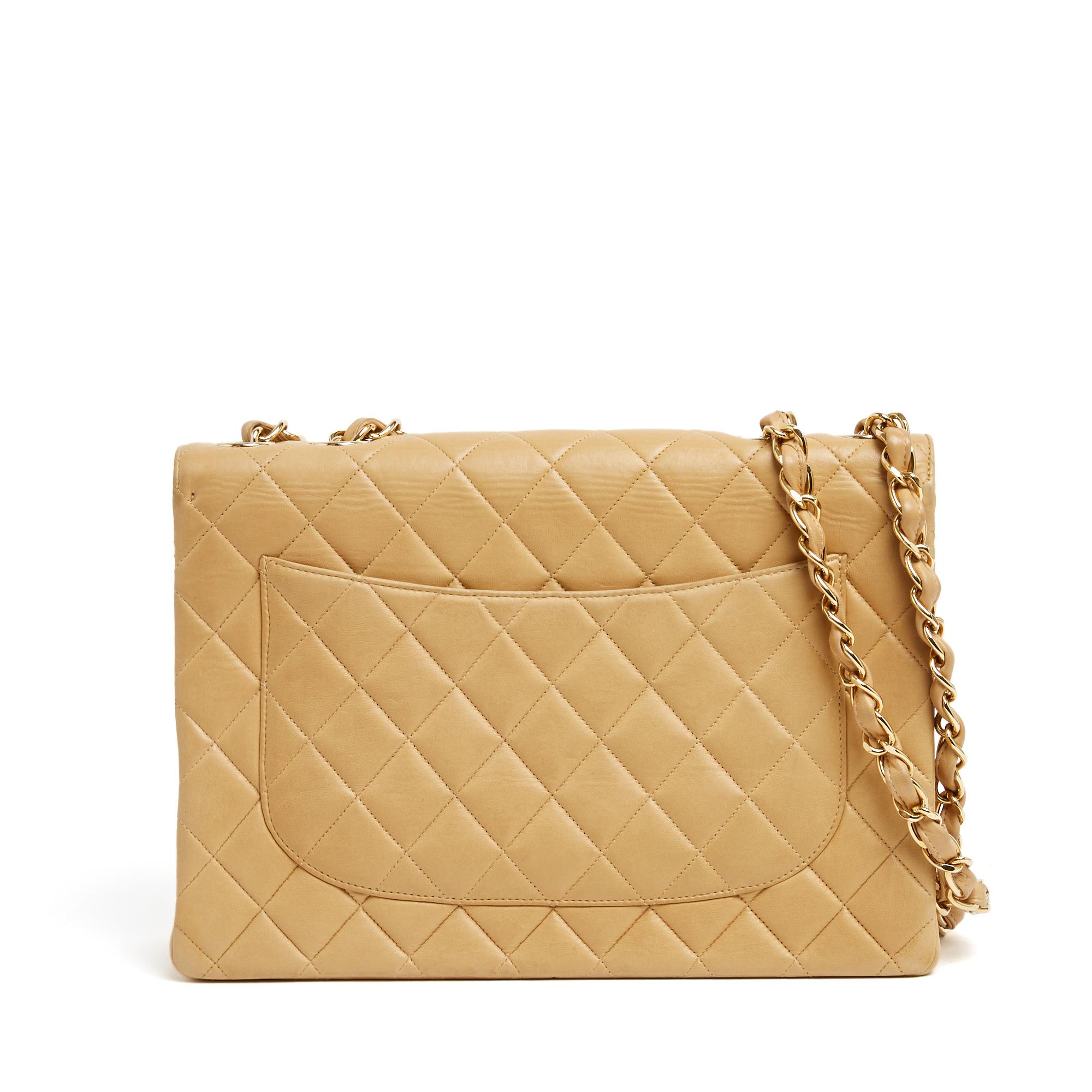 Chanel 2001 Grand Sac Classique CC Beige Leather Gold Timeless Classic Maxi Bag In Excellent Condition For Sale In PARIS, FR