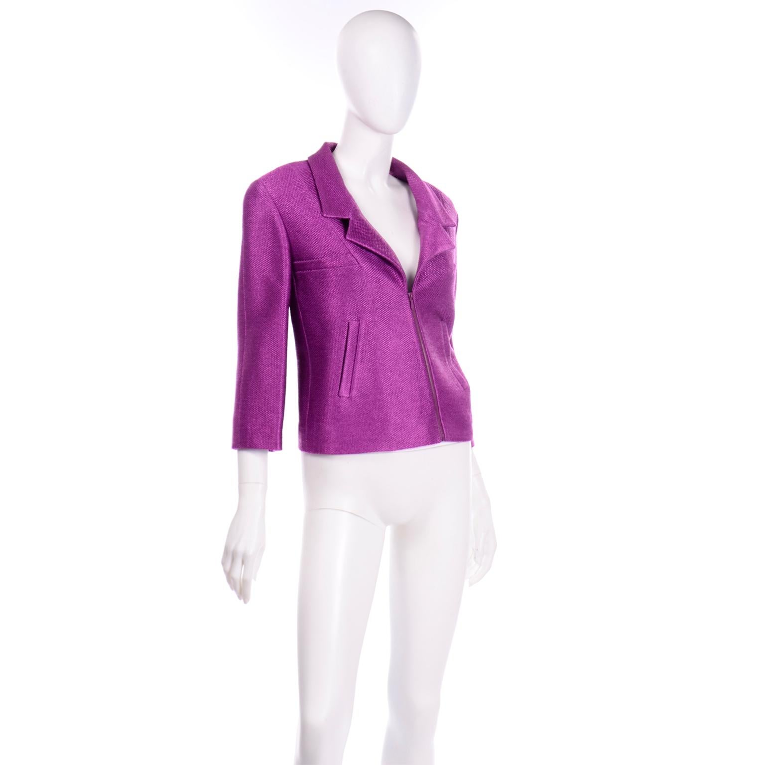 Chanel 2001 Magenta lila Metallic-Cropped-Jacke mit asymmetrischem Reißverschluss (Violett) im Angebot