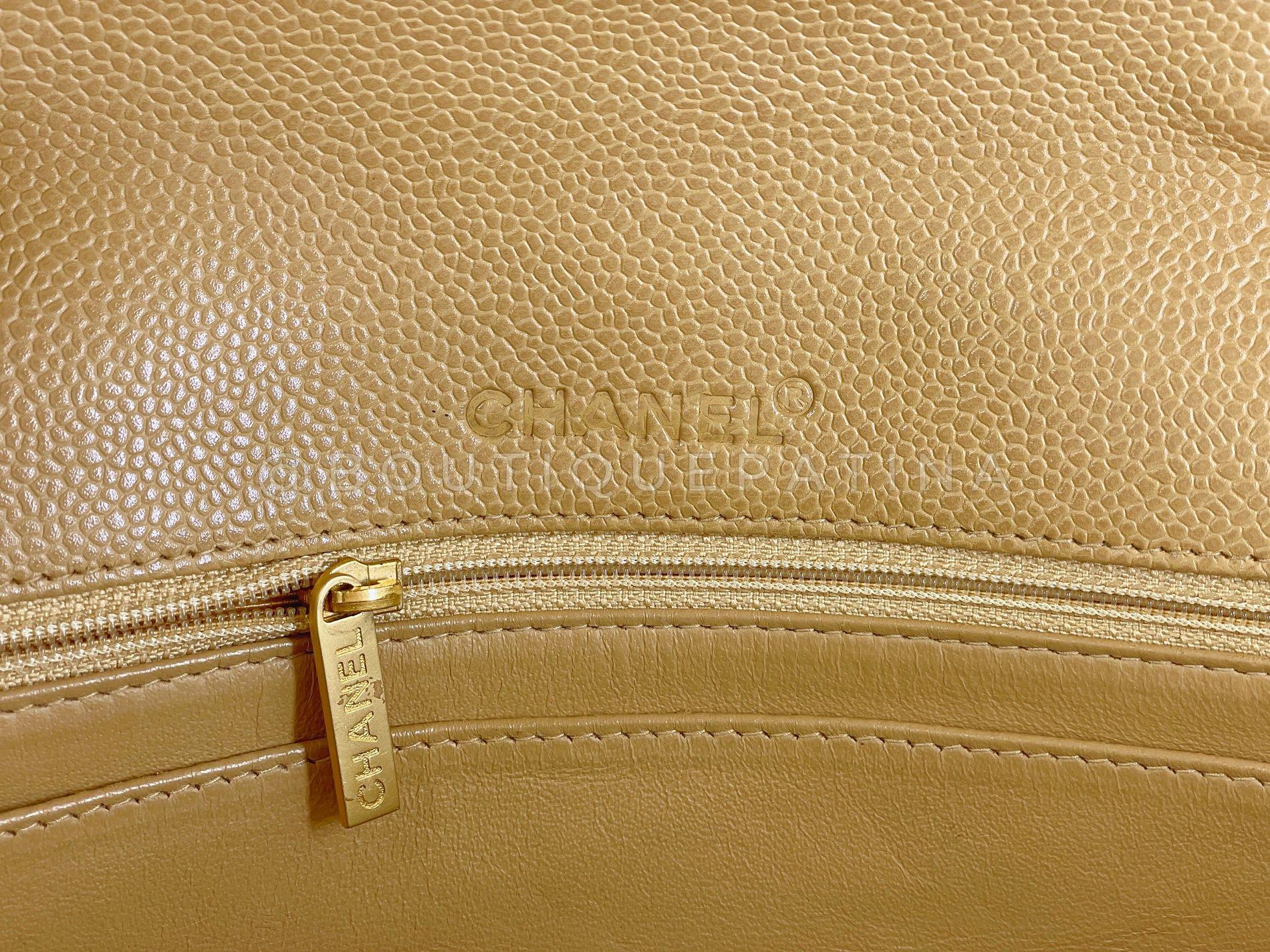 Chanel 2001 Vintage Beige Caviar Jumbo Classic Flap Bag 24k GHW Curved 68128 For Sale 7