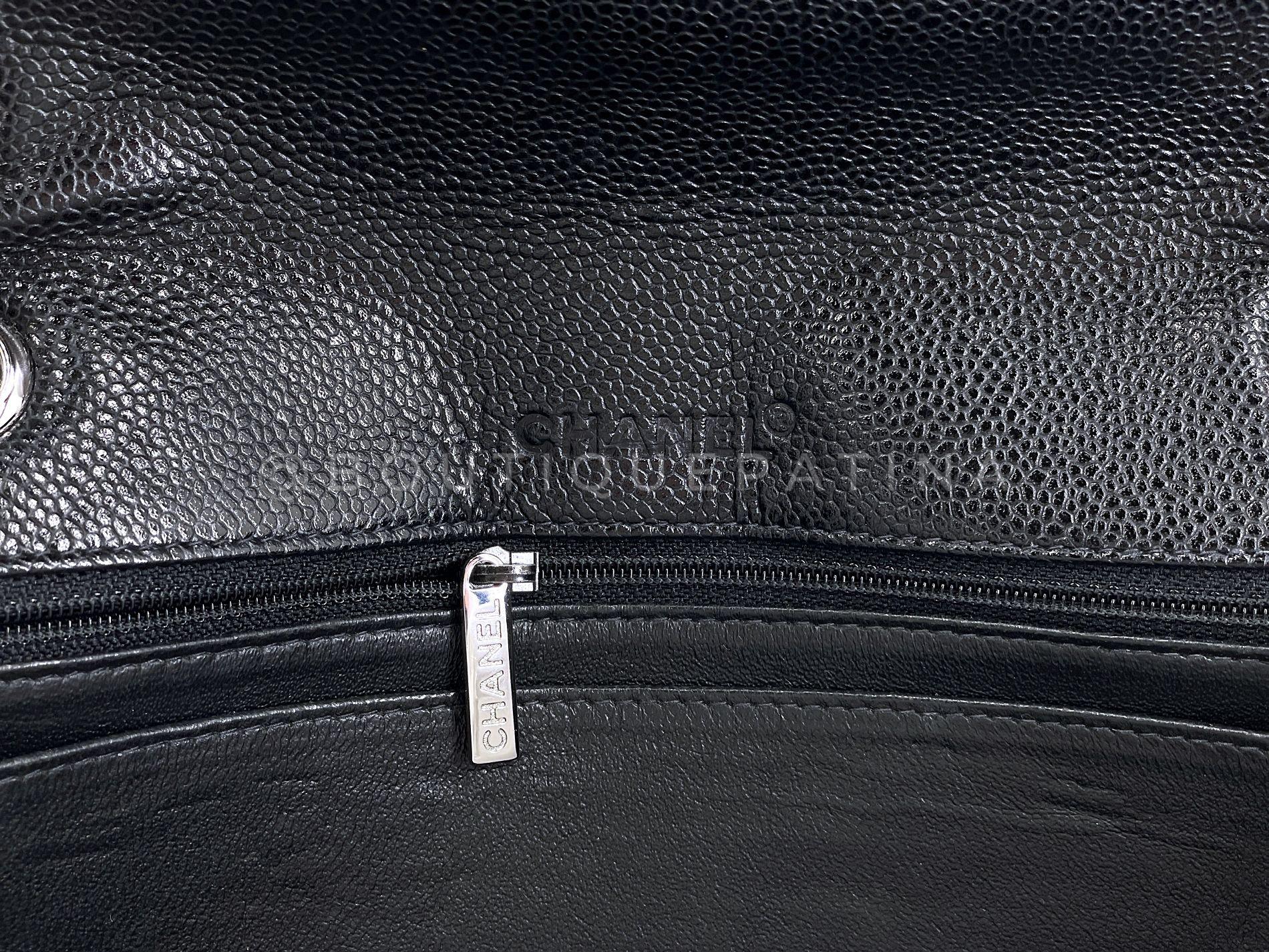 Chanel 2001 Vintage Black Caviar Curved Jumbo Classic Flap Bag RHW 68338 For Sale 6