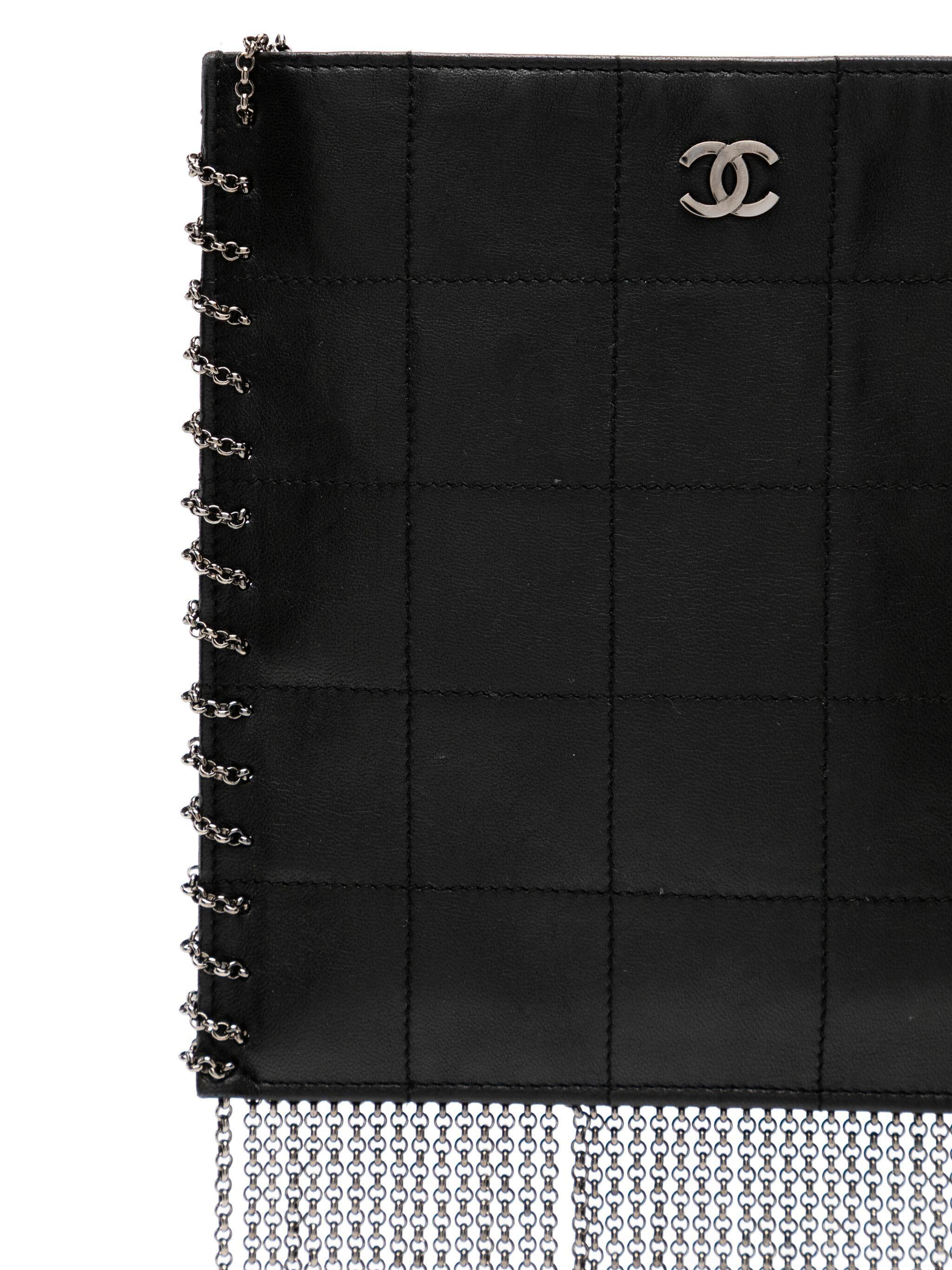 Chanel 2002 Mini Square Quilted Calfskin Metal Fringe Crossbody Bag In Good Condition For Sale In Miami, FL