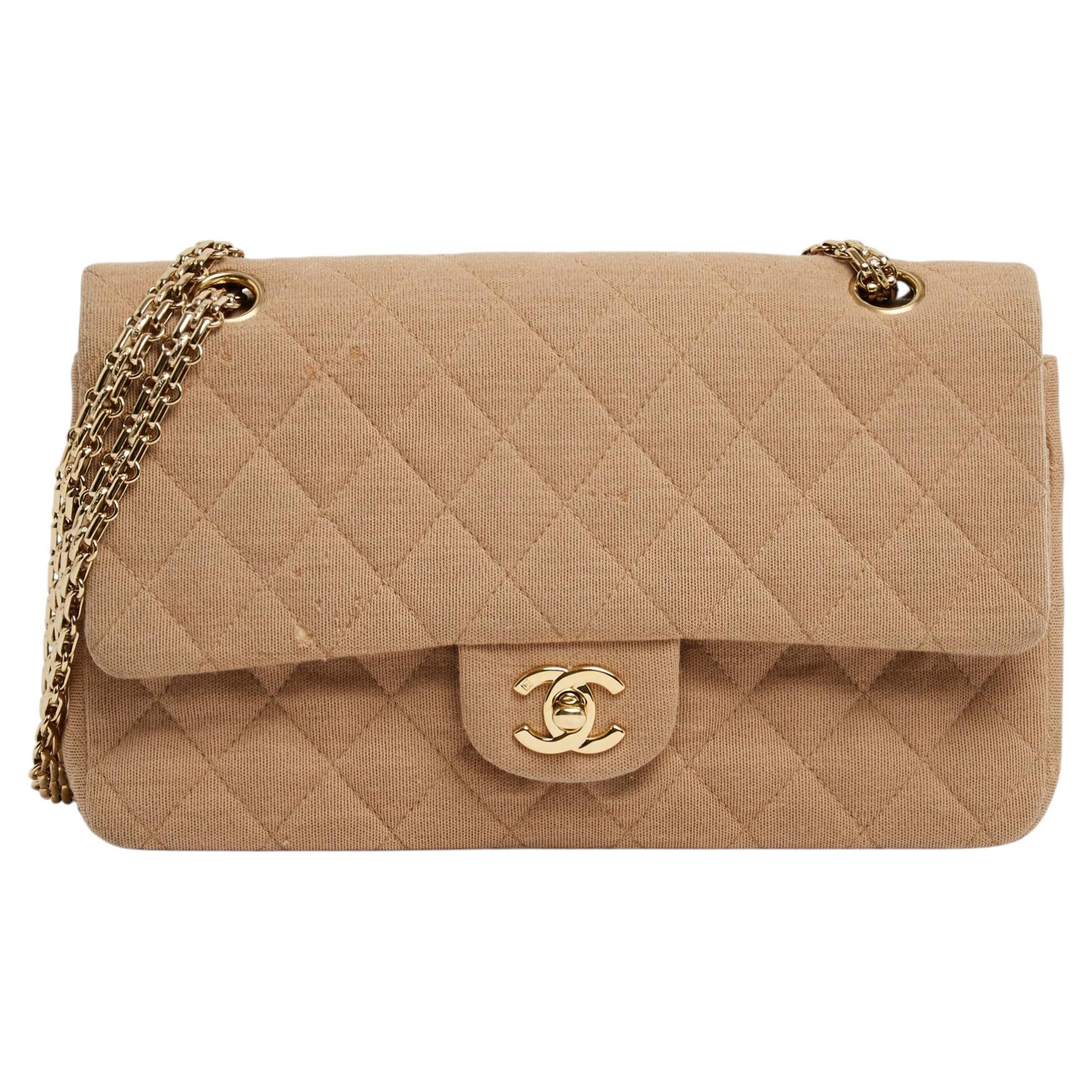 Did Chanel invent the shoulder bag?