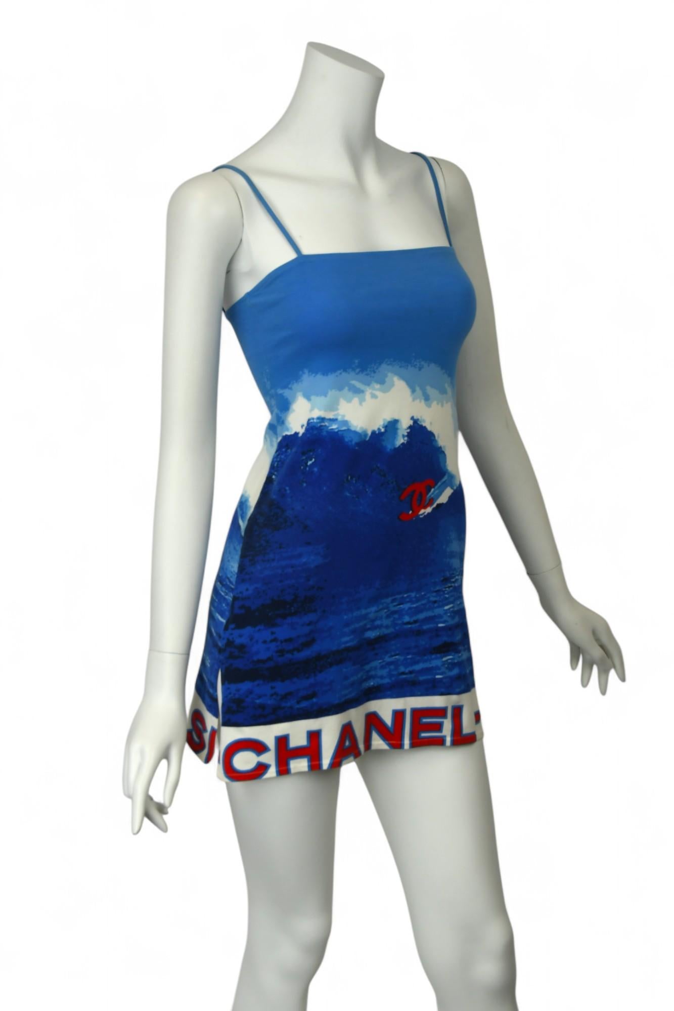Chanel 2002 Surf-Line Camisole-Kleid  Größe US 6 im Zustand „Hervorragend“ im Angebot in West Hartford, CT