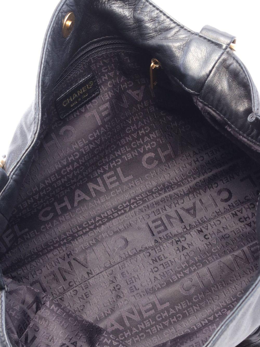 Chanel 2002 Vintage Calfskin Leather Hobo Shoulder Tote Bag 4