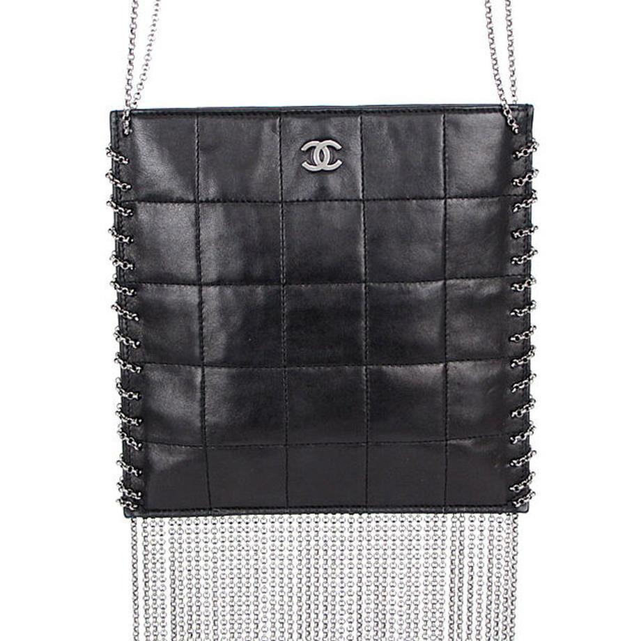 Chanel 2002 Vintage Edgy Punk Fringe Chain Quilted Mini Tote Crossbody Bag For Sale 7