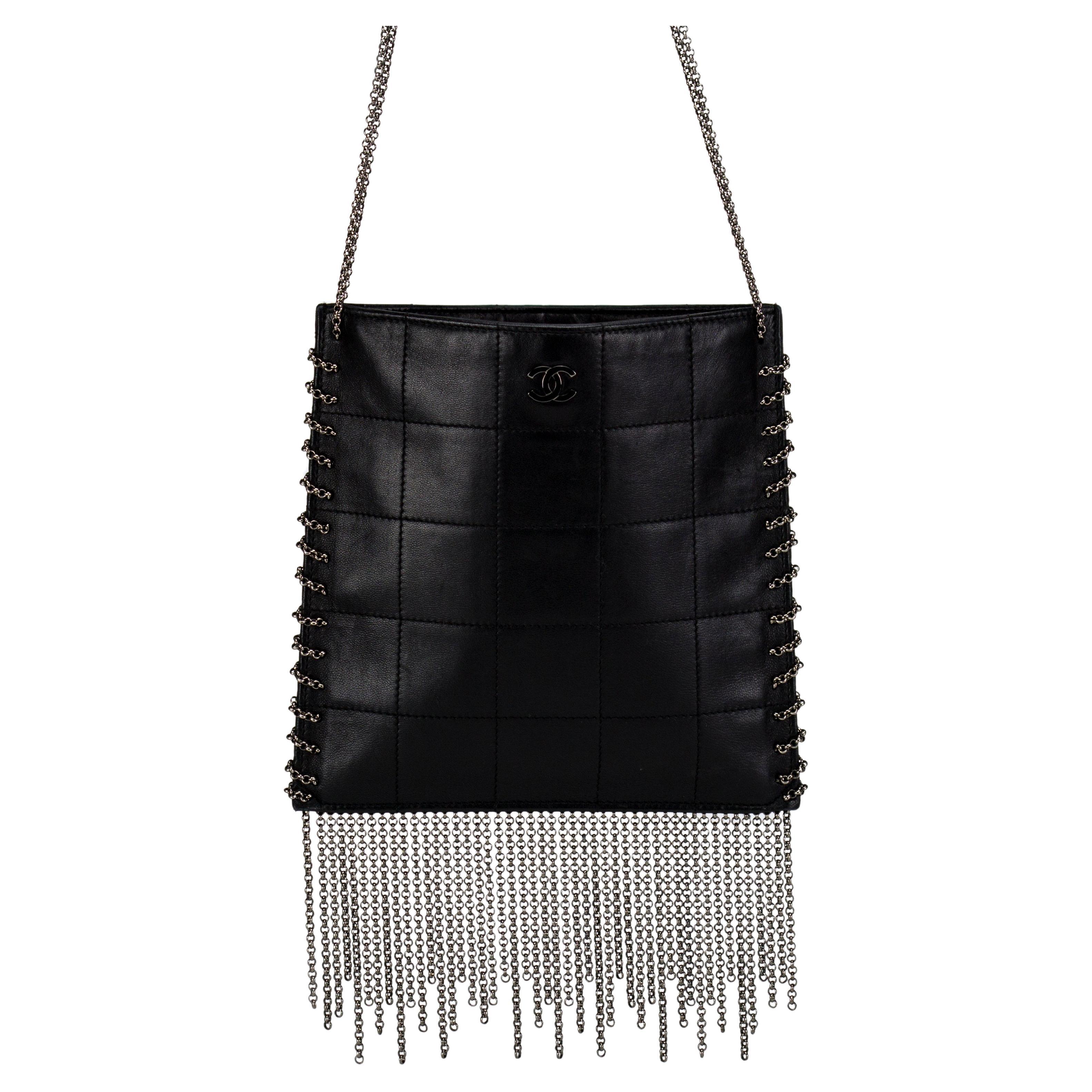 Chanel 2002 Vintage Edgy Punk Fringe Chain Quilted Mini Tote Crossbody Bag For Sale 4