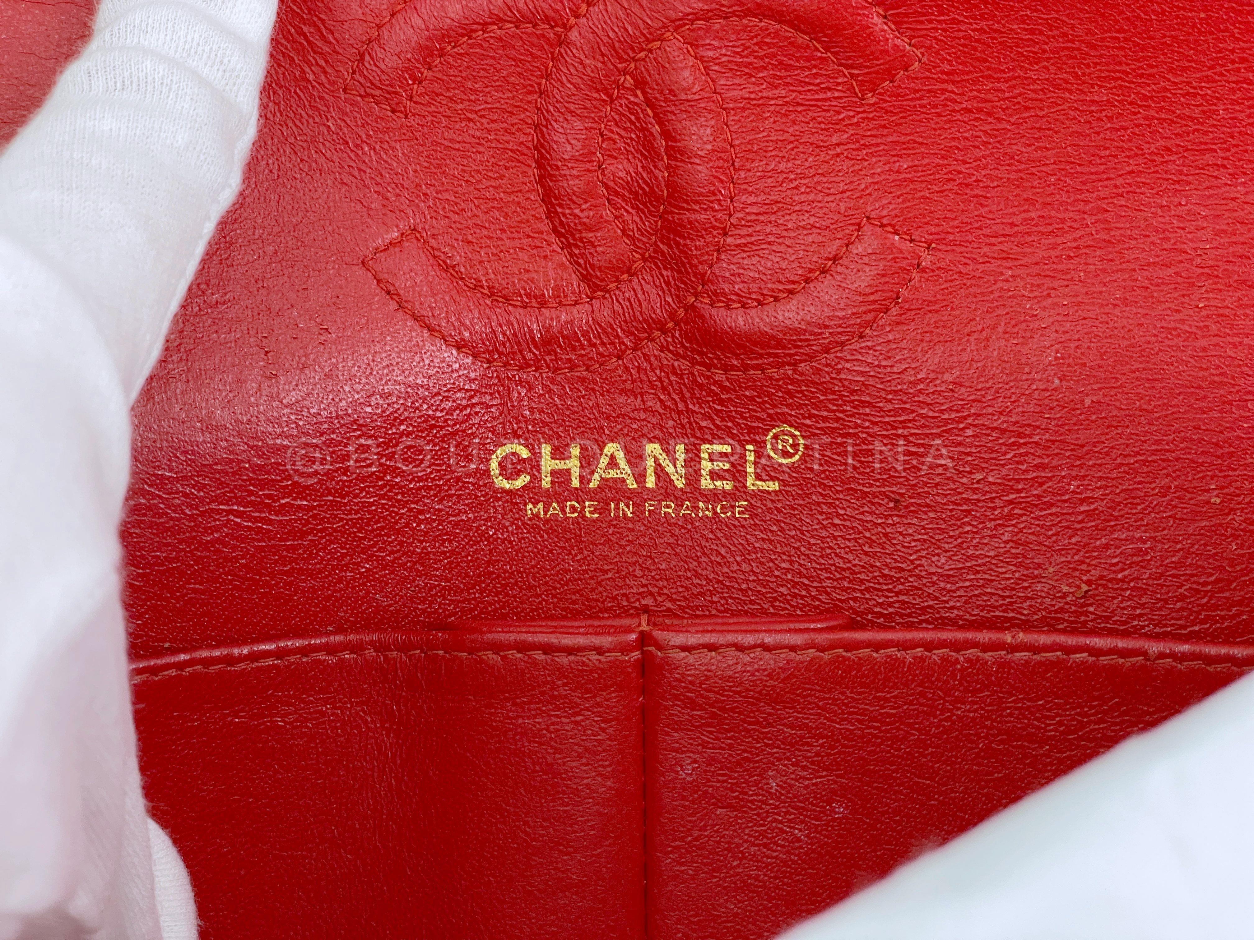 Chanel 2002 Vintage Red Caviar Small Classic Double Flap Bag 24k GHW 66396 For Sale 4
