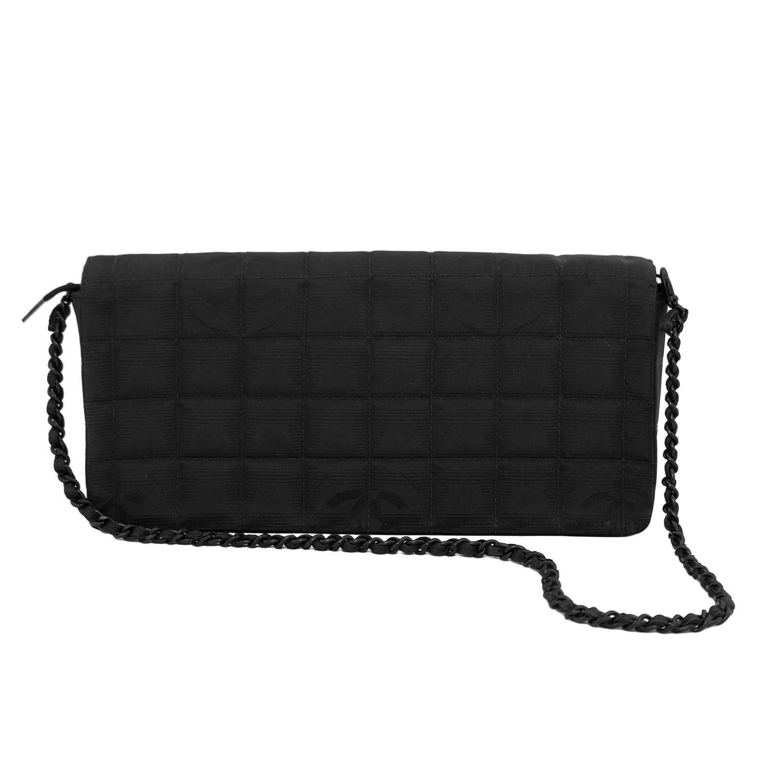 Chanel 2002 Vintage So Black Long Medium Shoulder Convertible Clutch Flap Bag For Sale 11