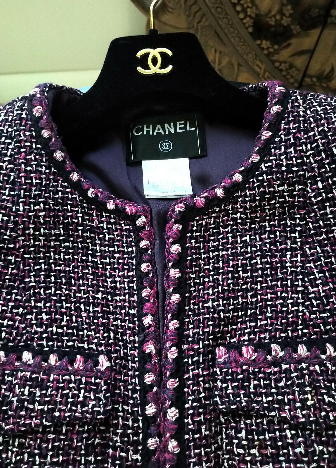 Chanel 2003 03P Pink, Plum, Violet, Rosette Fantasy Tweed Jacket FR 38/ US 4 6 For Sale 6