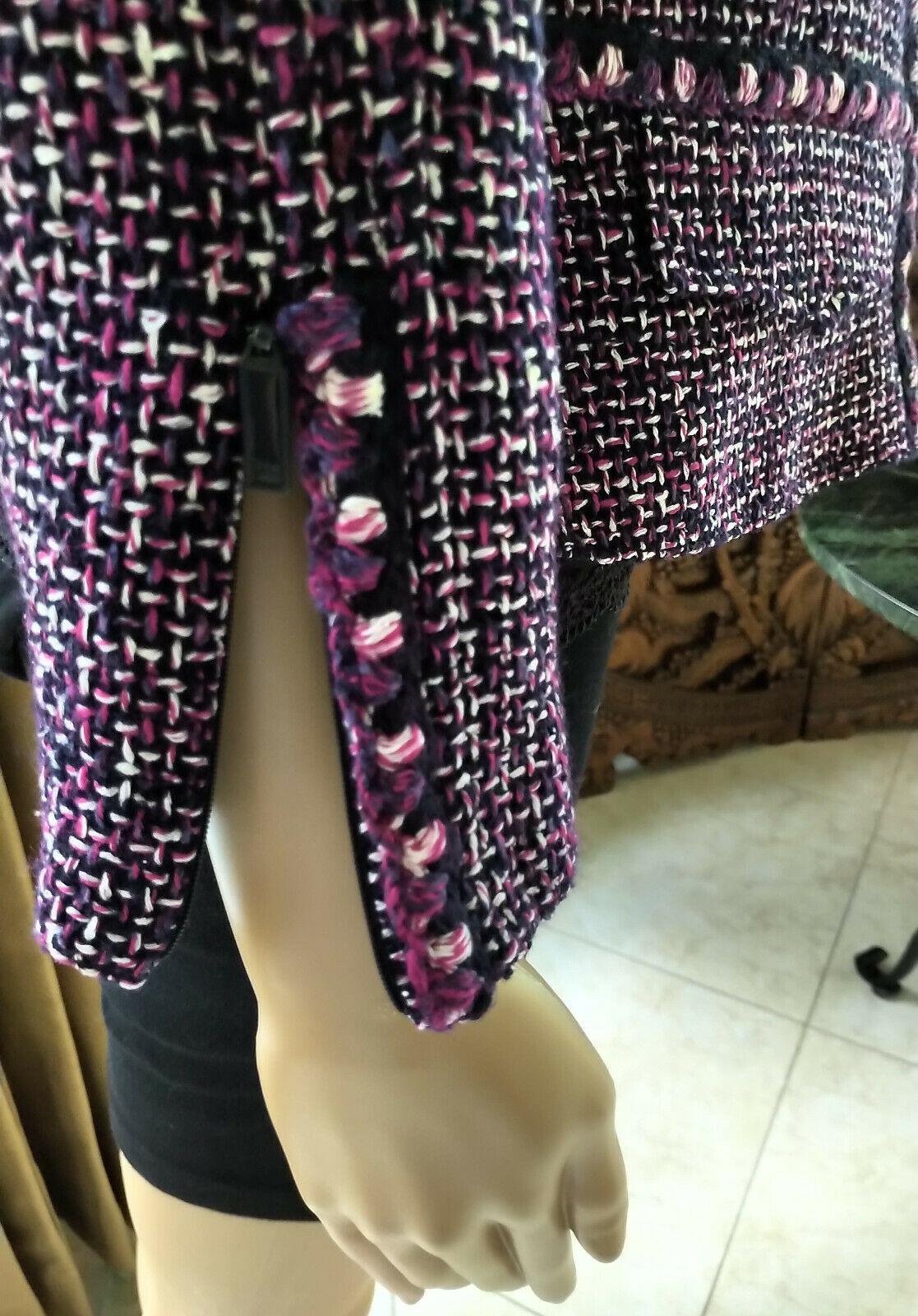 Chanel 2003 03P Pink, Plum, Violet, Rosette Fantasy Tweed Jacket FR 38/ US 4 6 For Sale 4