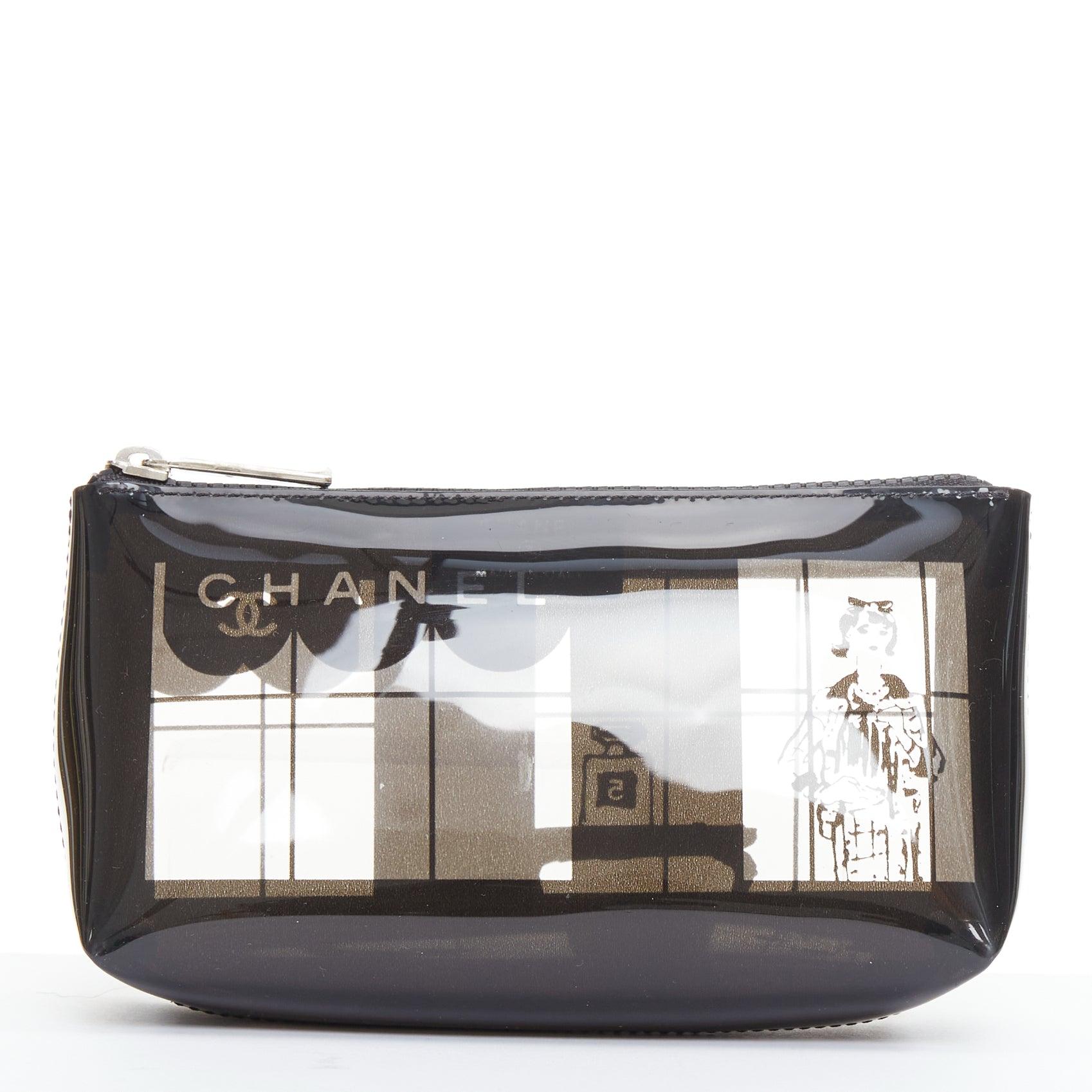 CHANEL 2003 Coco Fenster schwarz klar PVC silber Reißverschluss Kosmetiktasche
Referenz: TGAS/F00006
Marke: Chanel
Collection'S: Coco Window 2003
MATERIAL: PVC
Farbe: Schwarz
Muster: Solide
Verschluss: Reißverschluss
Auskleidung: Durchsichtiges