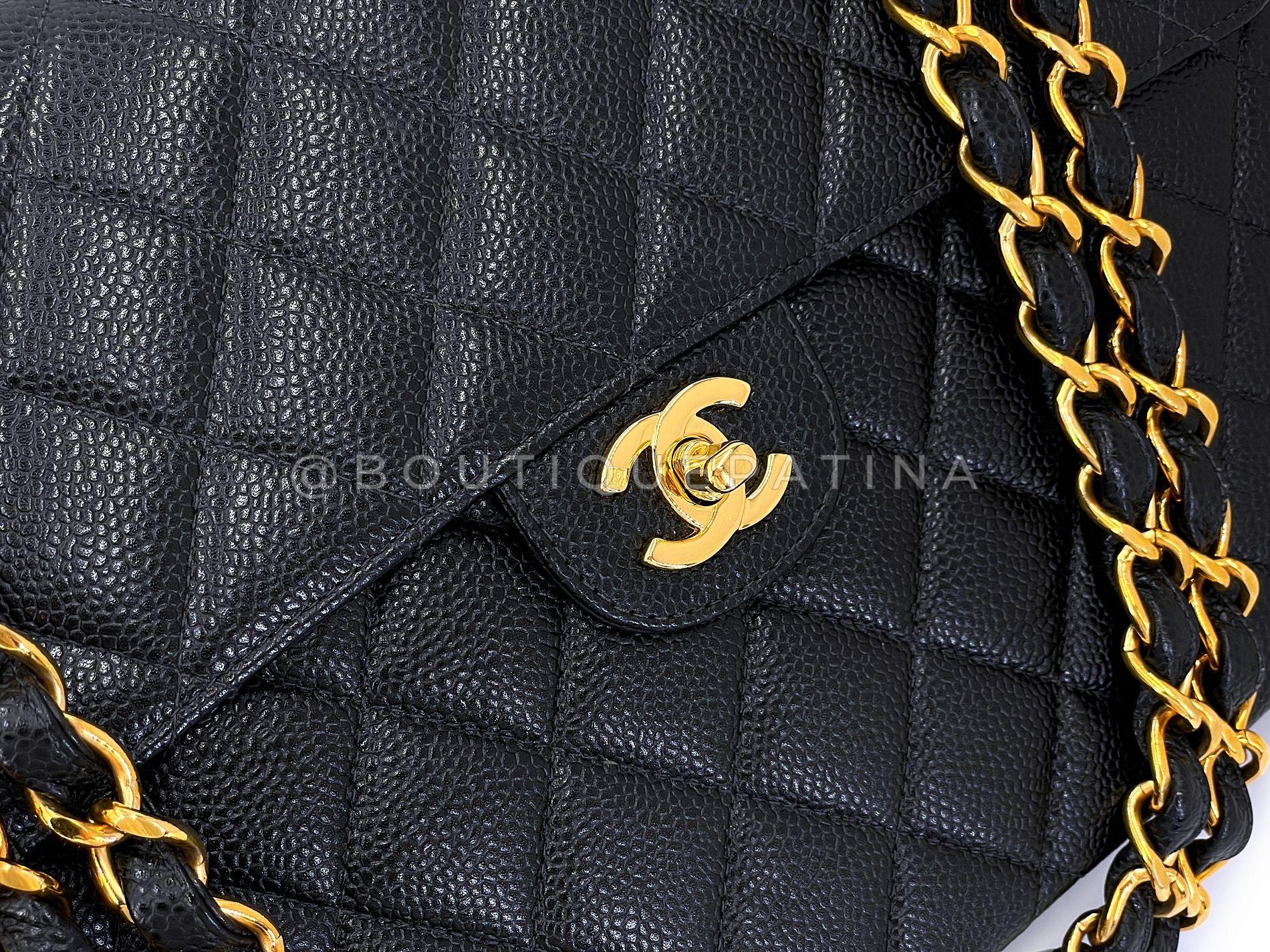 Chanel 2003 Vintage By Jumbo Black Caviar Classic Flap Bag 24k GHW  68942 en vente 3