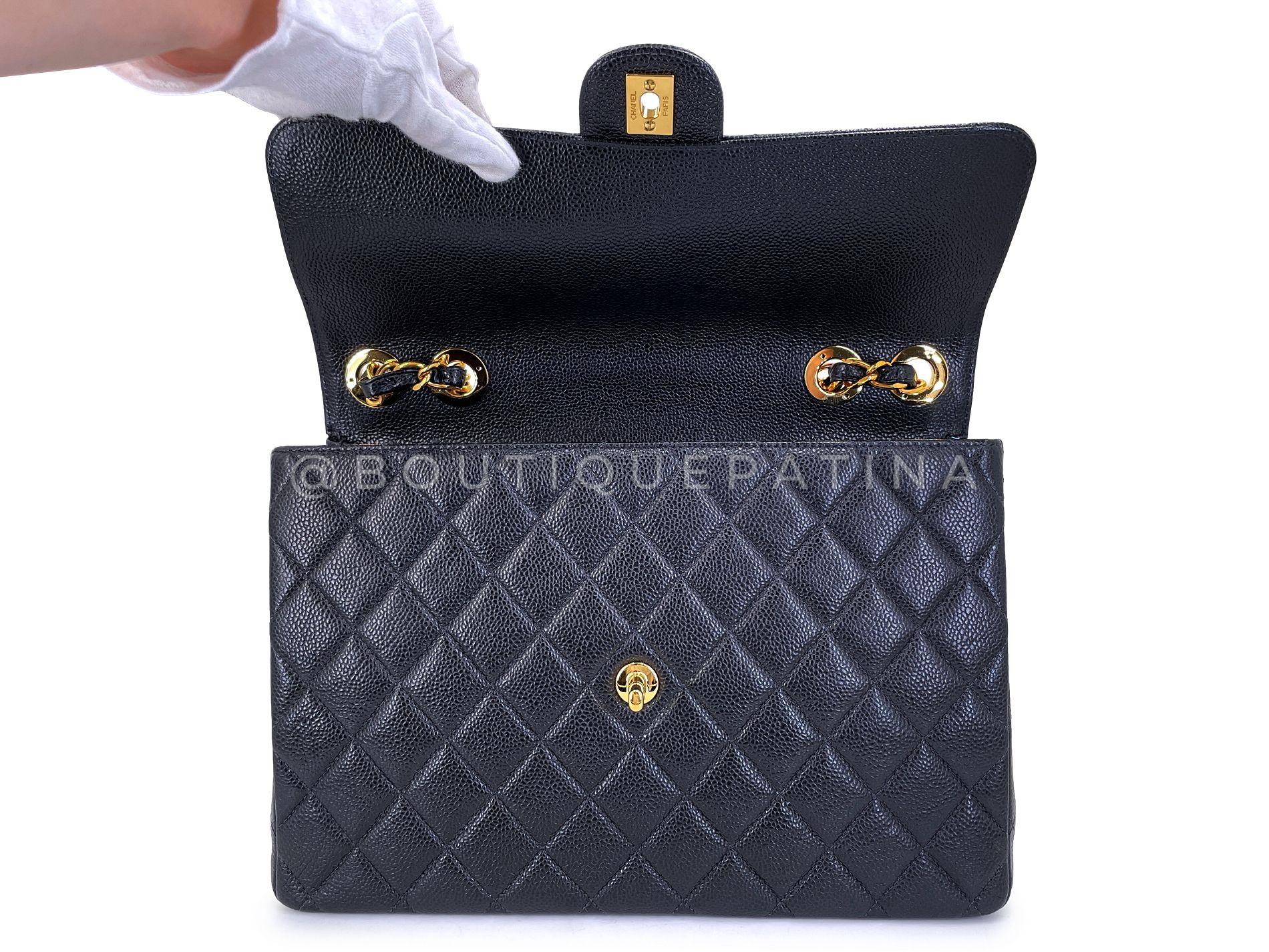 Chanel 2003 Vintage By Jumbo Black Caviar Classic Flap Bag 24k GHW  68942 en vente 4