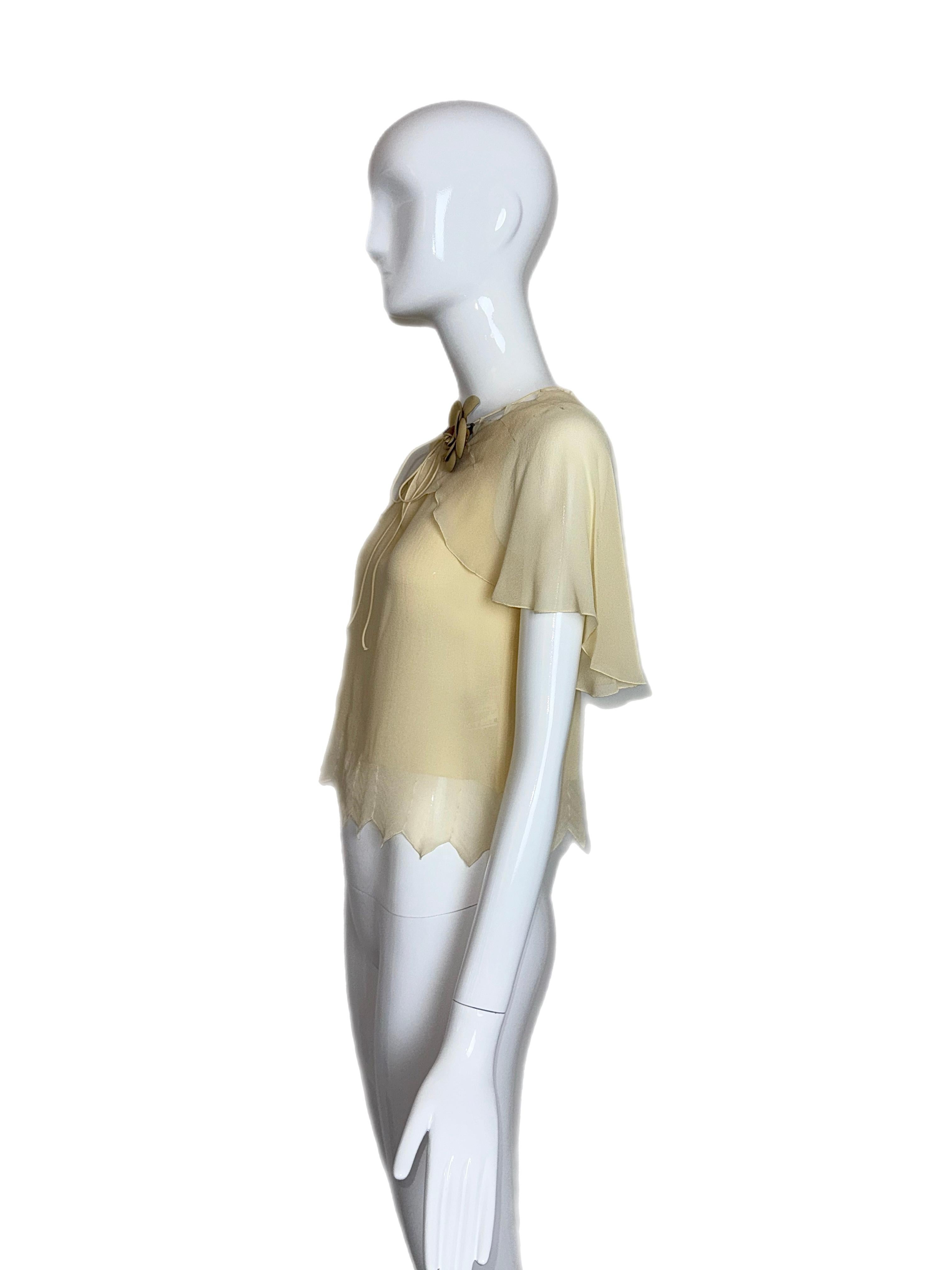 CHANEL 2003 Chemisier Vintage en soie Vanille w. Cuir Camilla Chevron éthéré Pour femmes en vente