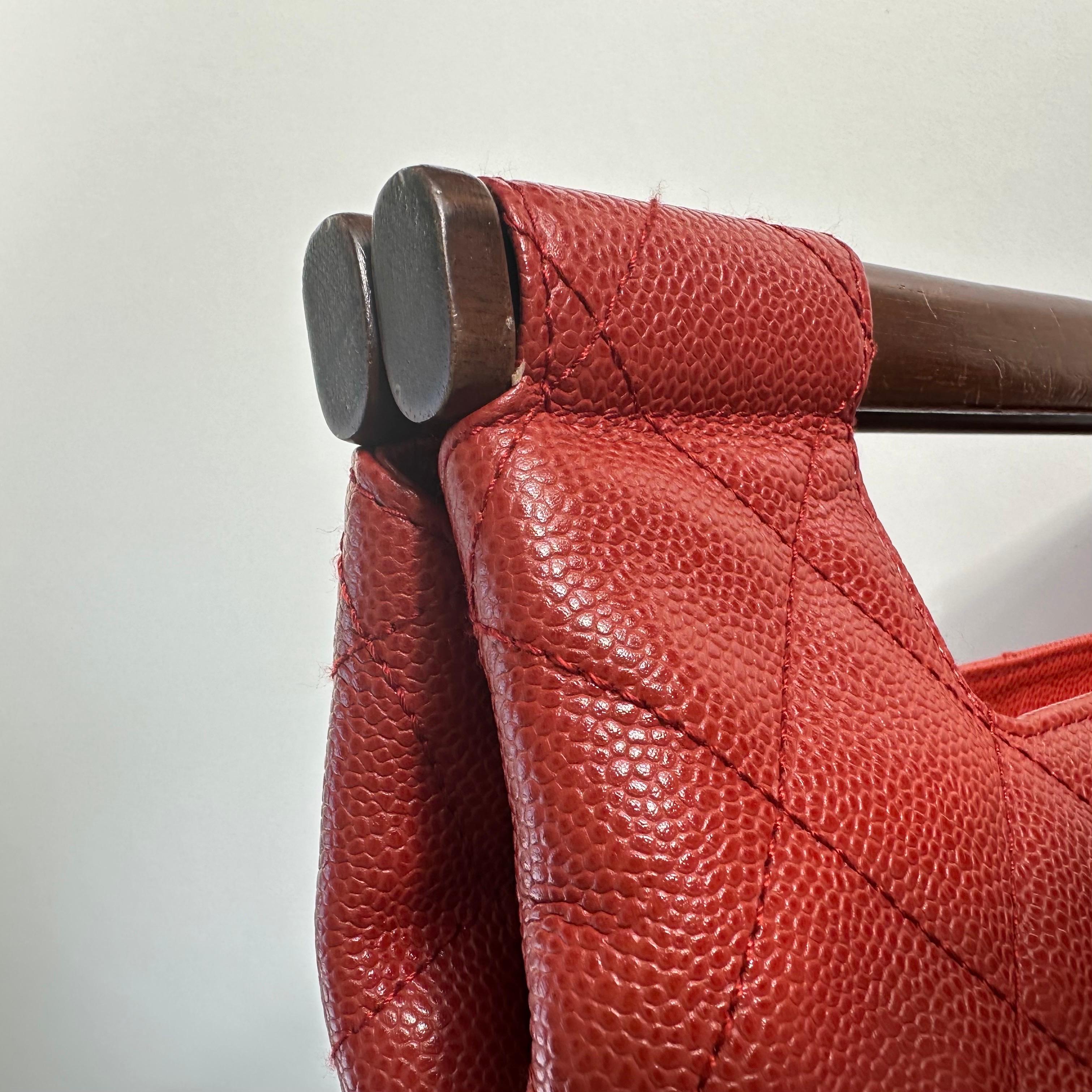 Chanel 2003 Rare sac fourre-tout « Jumbo Kelly » en cuir texturé rouge avec poignée supérieure en vente 7