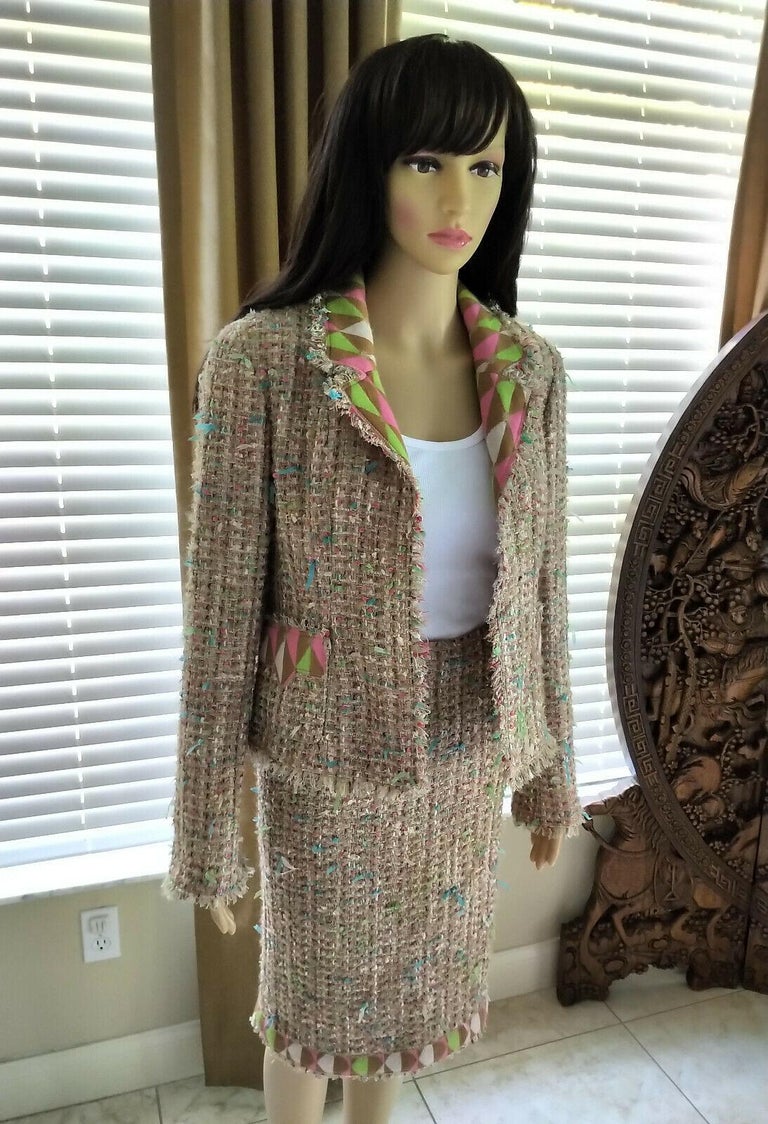 Chanel 2004 04A Nude-Beige Fantasy Tweed Sequin Jacket and Skirt Suit FR  38/ US 6 at 1stDibs