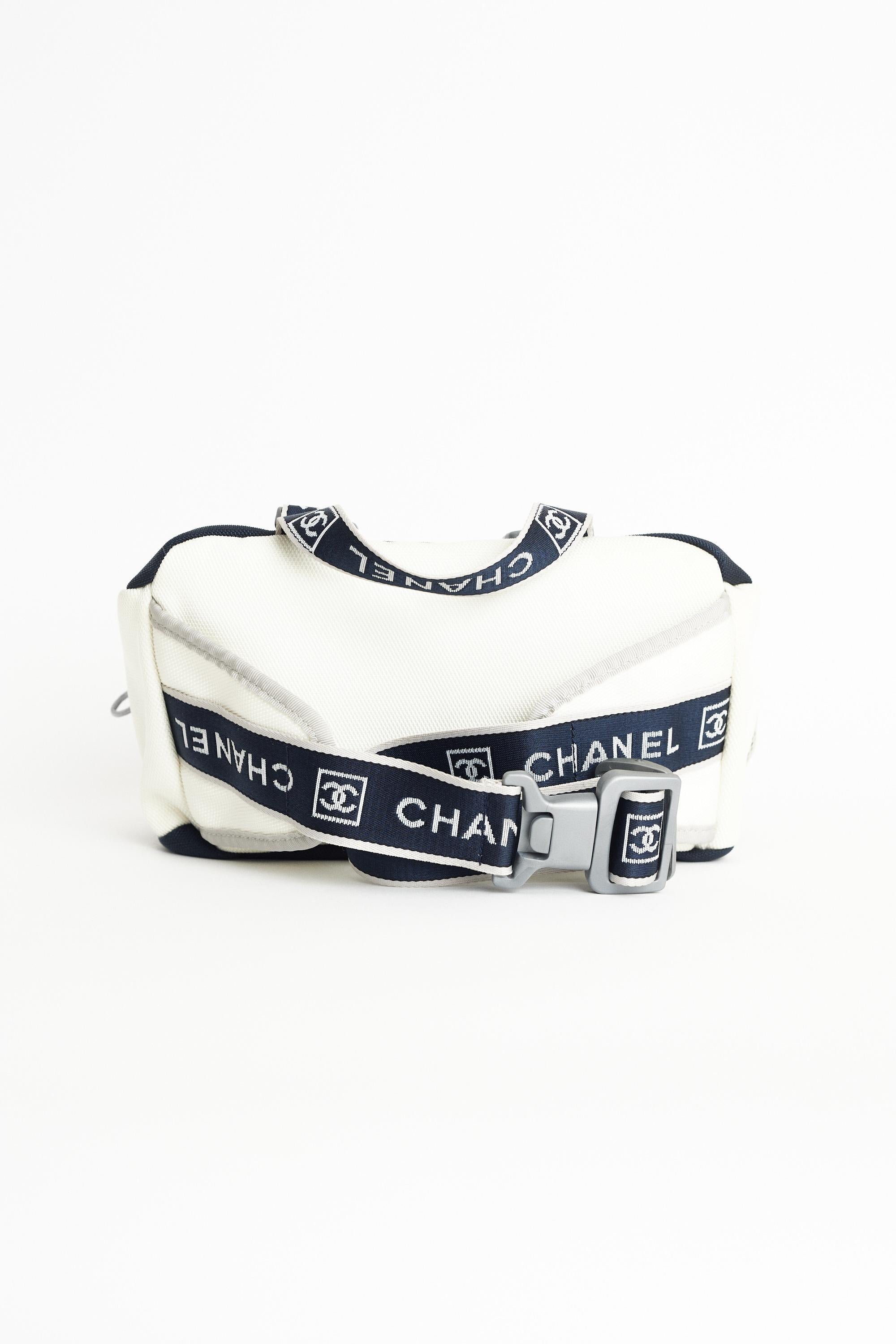 Chanel 2004/2005 Bum Bag In Excellent Condition In London, GB
