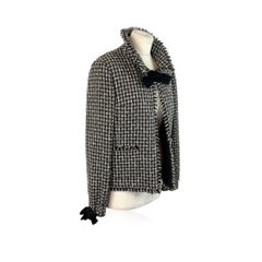 Chanel 2004 Black White Wool Tweed Jacket with Bows Size 42 FR
