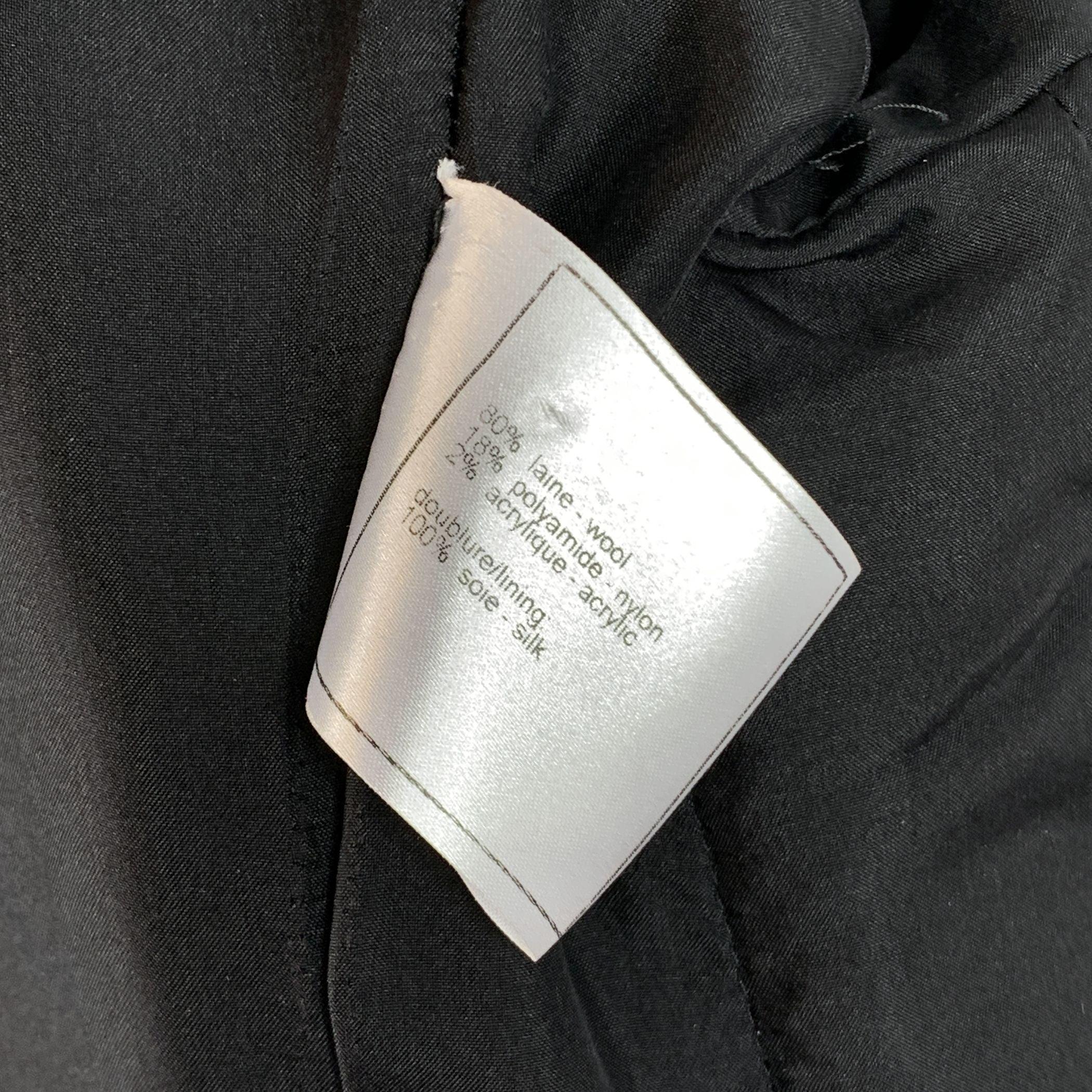 Chanel 2004 Black White Wool Tweed Jacket with Bows Size 42 FR For Sale 3