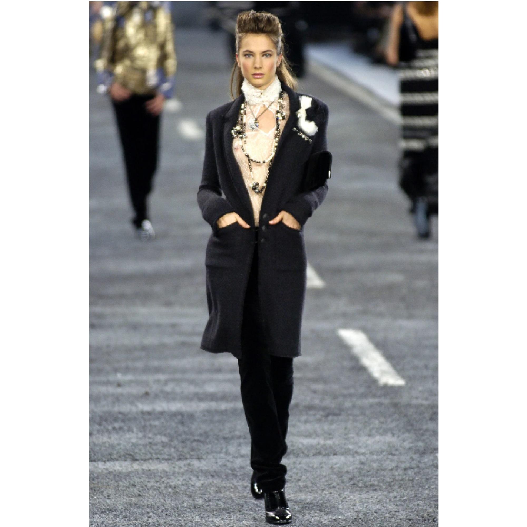 Chanel 2004 Manteau Velours FR36 Black Velvet CC Coat Long Jacket UK8 US6 3