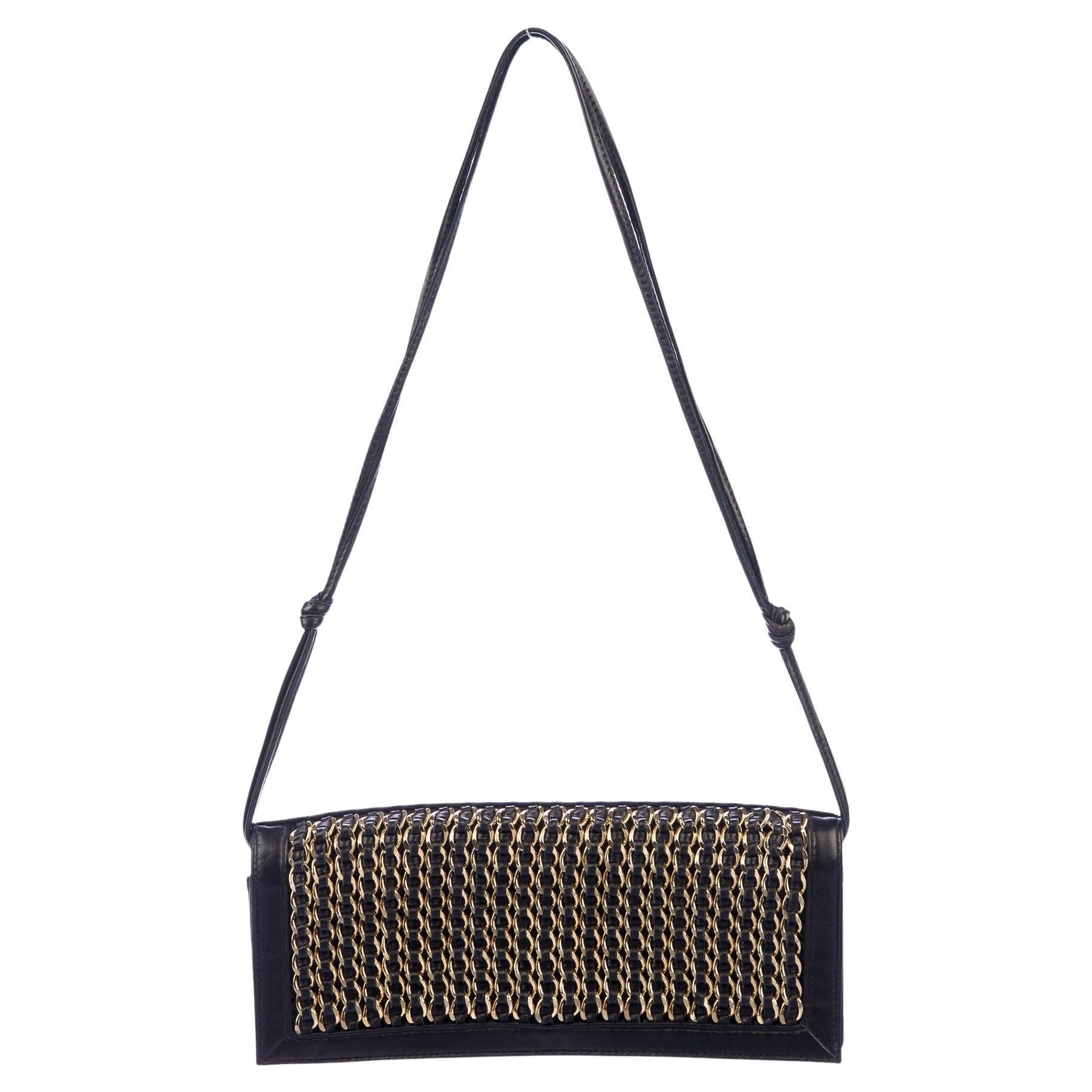 Noir Chanel 2004 Vintage Black Lambskin Chain Embelli Punk Edgy Clutch Flap Bag en vente