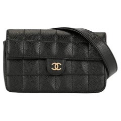 Chanel 2004 Vintage Caviar Mini Classic Flap Fanny Pack ceinture sac ceinture