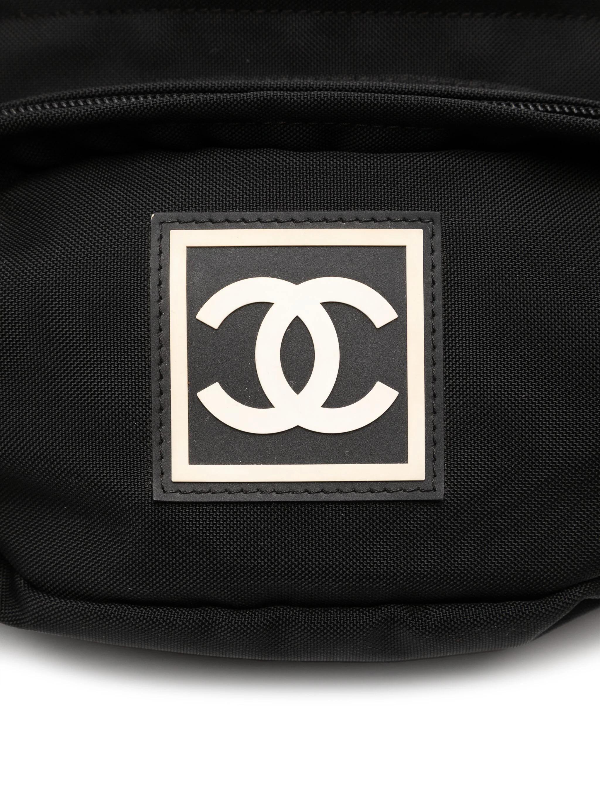 Women's or Men's Chanel 2004 Vintage Rare Nylon Sport Waist Bag Belt Bag Fanny Pack For Sale
