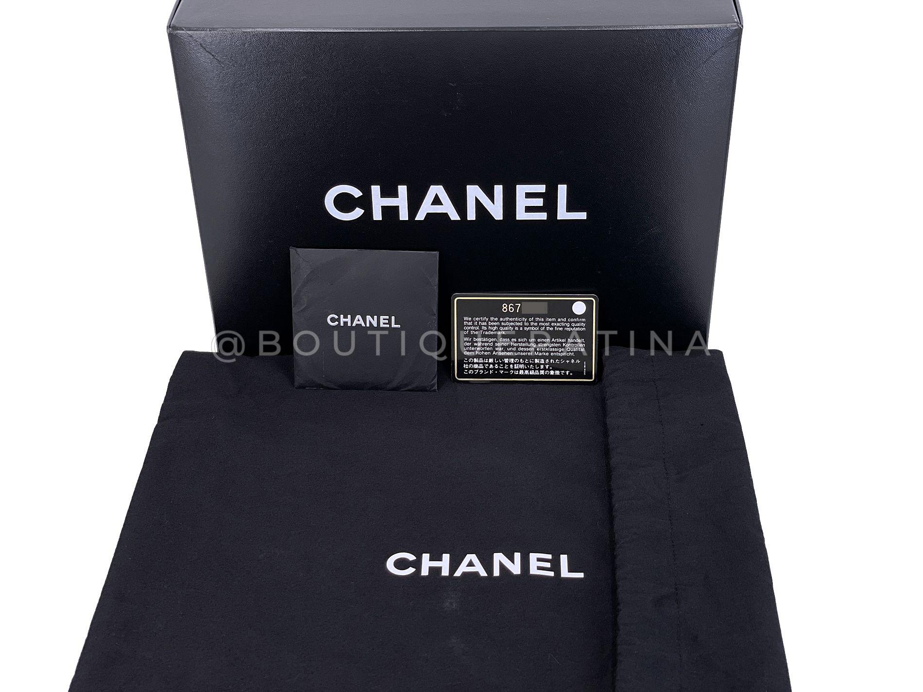 Chanel 2004 Vintage Sakura Pink Caviar Medium Classic Double Flap Bag SHW 68532 en vente 8