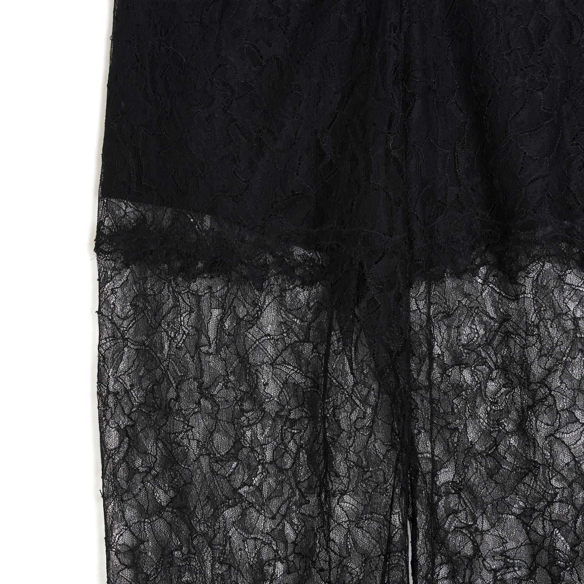 Chanel Cruise 2004 Kollektion Hose von Karl Lagerfeld aus feiner schwarzer Polyamid- und Viskosespitze, 