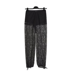 Chanel 2004C Pantalon Dentelle FR38 Schwarze Spitzenhose und Seiden Shorty M US28