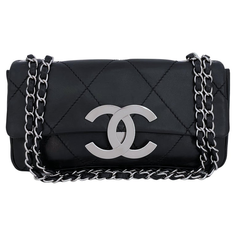 Chanel 2005 Black Giant Oversized CC Medium Flap Bag 65905 For Sale at  1stDibs | chanel 2005 bag collection, chanel bags 2005 collection, oversize chanel  bag