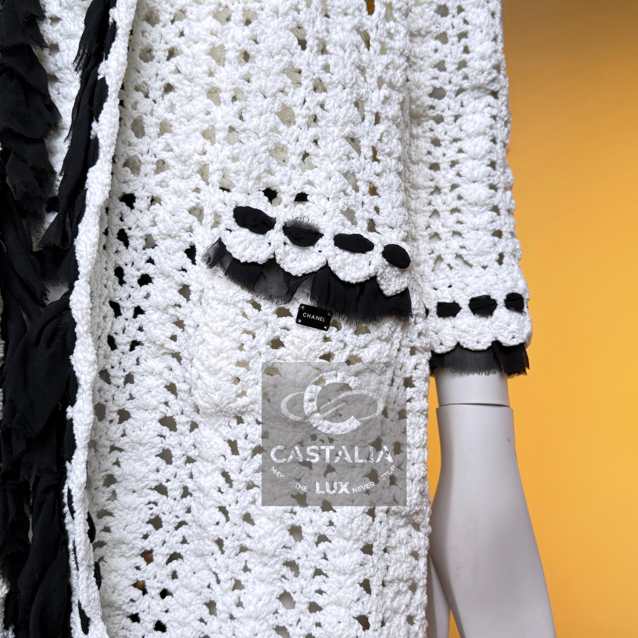 CHANEL 2005 Coleccionistas Crochet Couture Conjunto 40 FR en venta 10